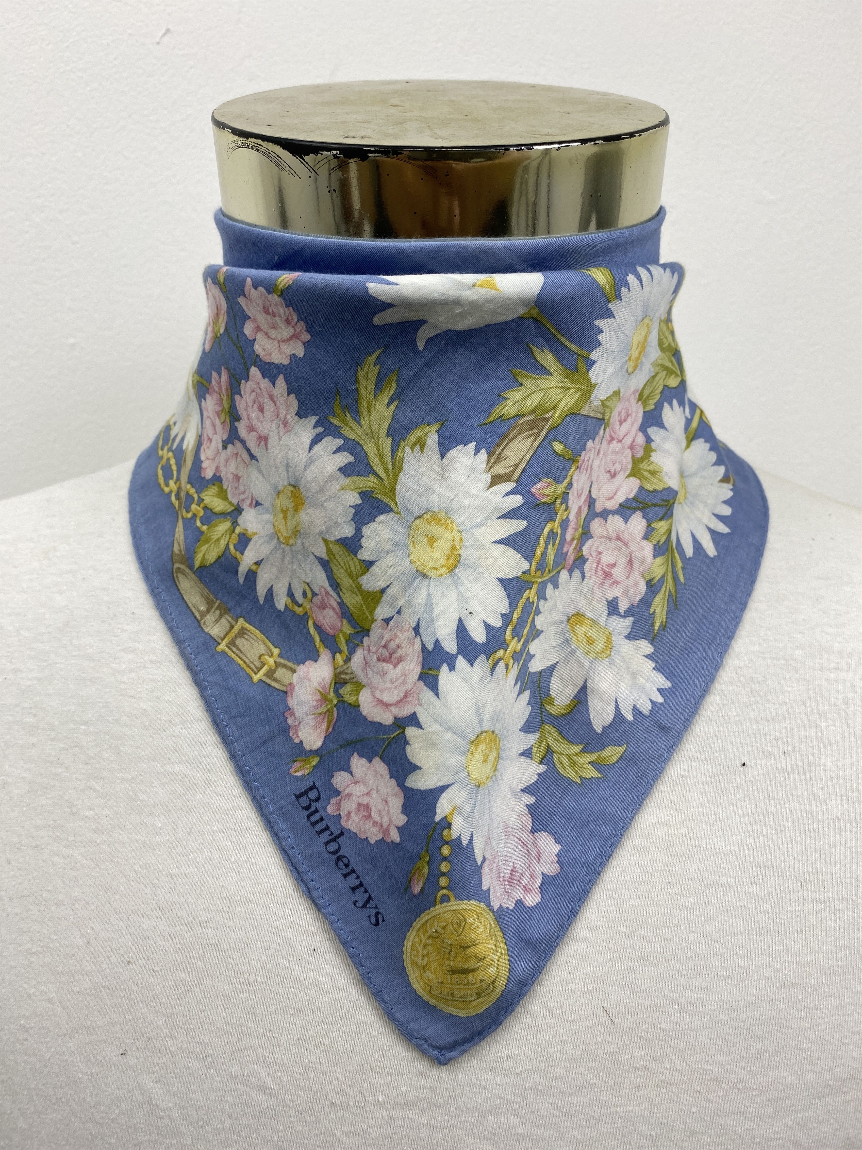 Burberry Burberry Floral Handkerchief / Bandana / Neckerchief HKC0456 Size ONE SIZE - 2 Thumbnail