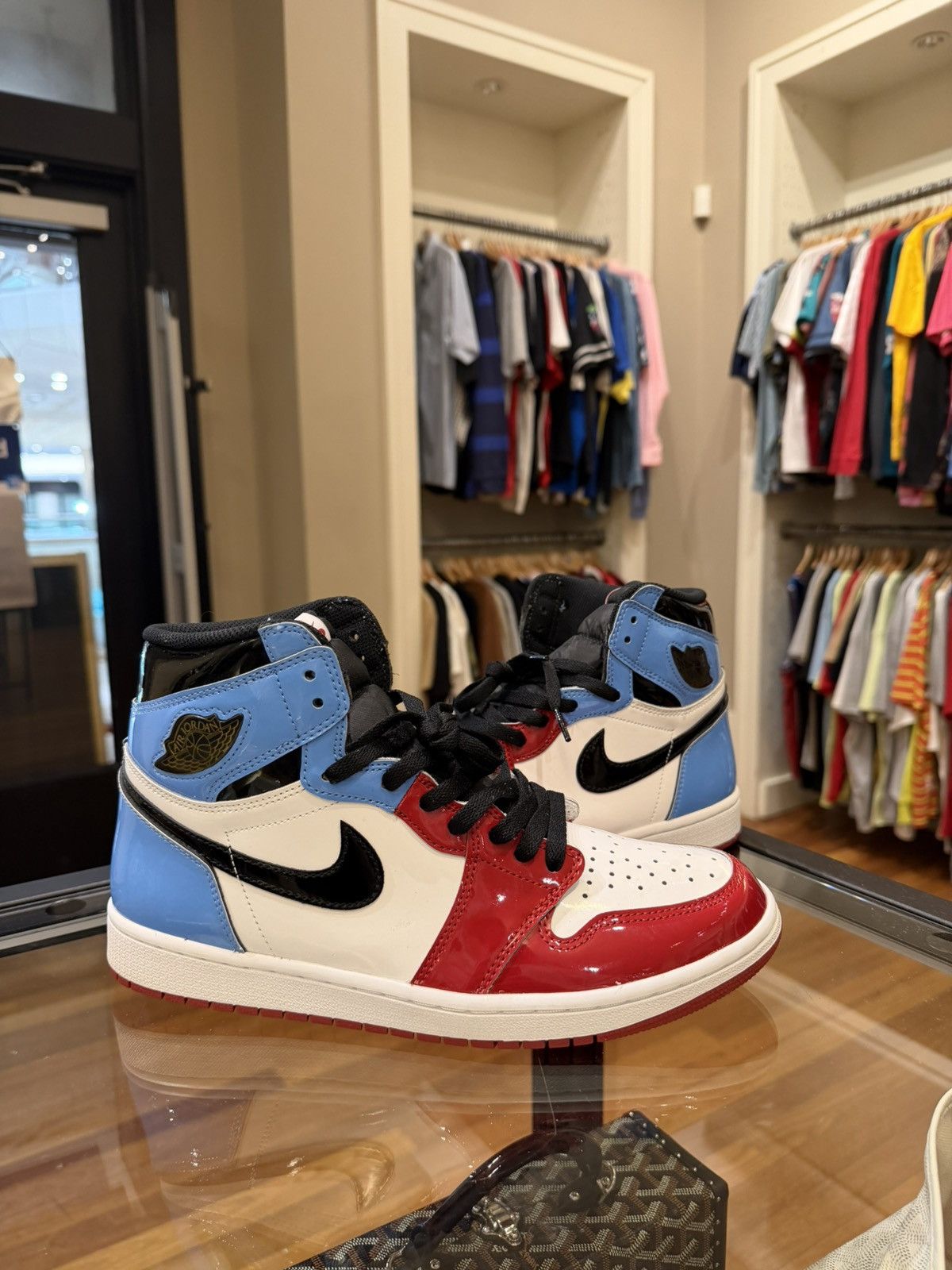 Jordan Brand Jordan 1 Retro High ‘Fearless UNC Chicago’ Size US 9.5 / EU 42-43 - 4 Thumbnail