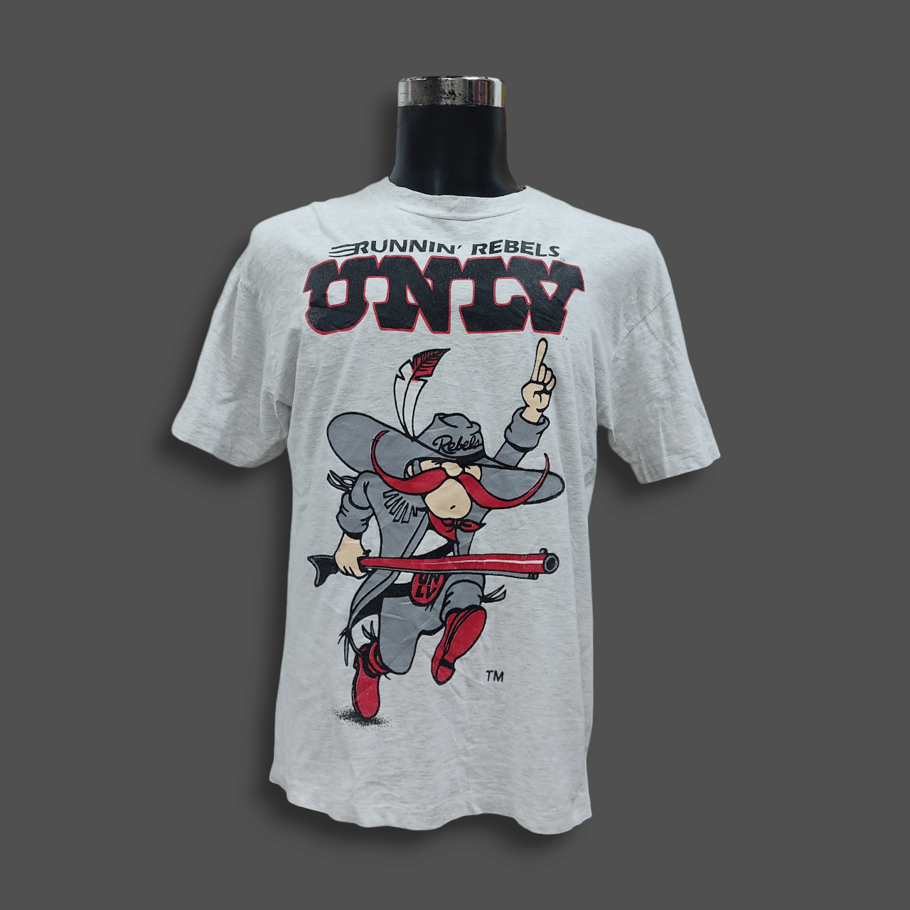 Vintage Vintage UNLV Runnin Rebels NCCA College T-shirt Size US L / EU 52-54 / 3 - 1 Thumbnail