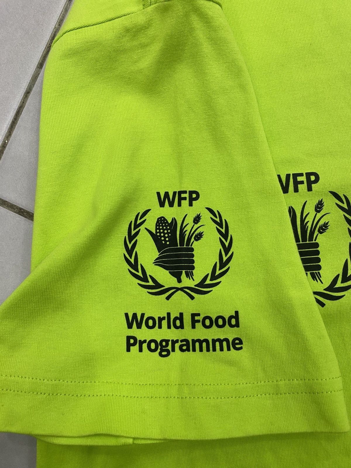 Balenciaga Balenciaga x World Food Programme shirt Size US XS / EU 42 / 0 - 4 Thumbnail