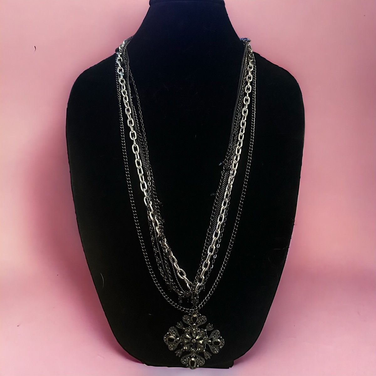 Other Long multi strand rhinestone flower pendant necklace Size ONE SIZE - 1 Thumbnail