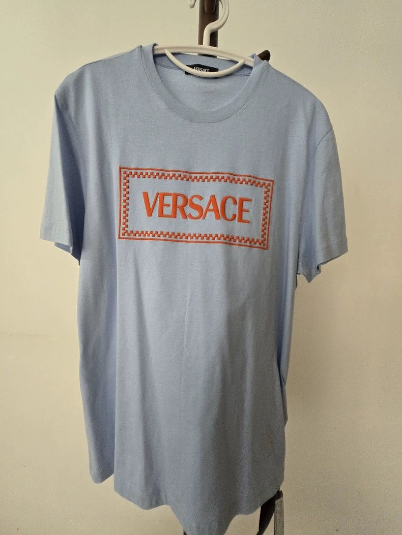 Versace Versace Men's embroidered logo T-shirt Size US XL / EU 56 / 4 - 1 Thumbnail