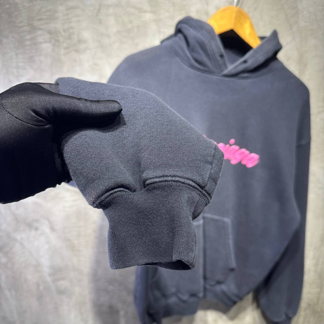 Balenciaga Balenciaga Barbie logo pull over hoodie Size US L / EU 52-54 / 3 - 9 Thumbnail