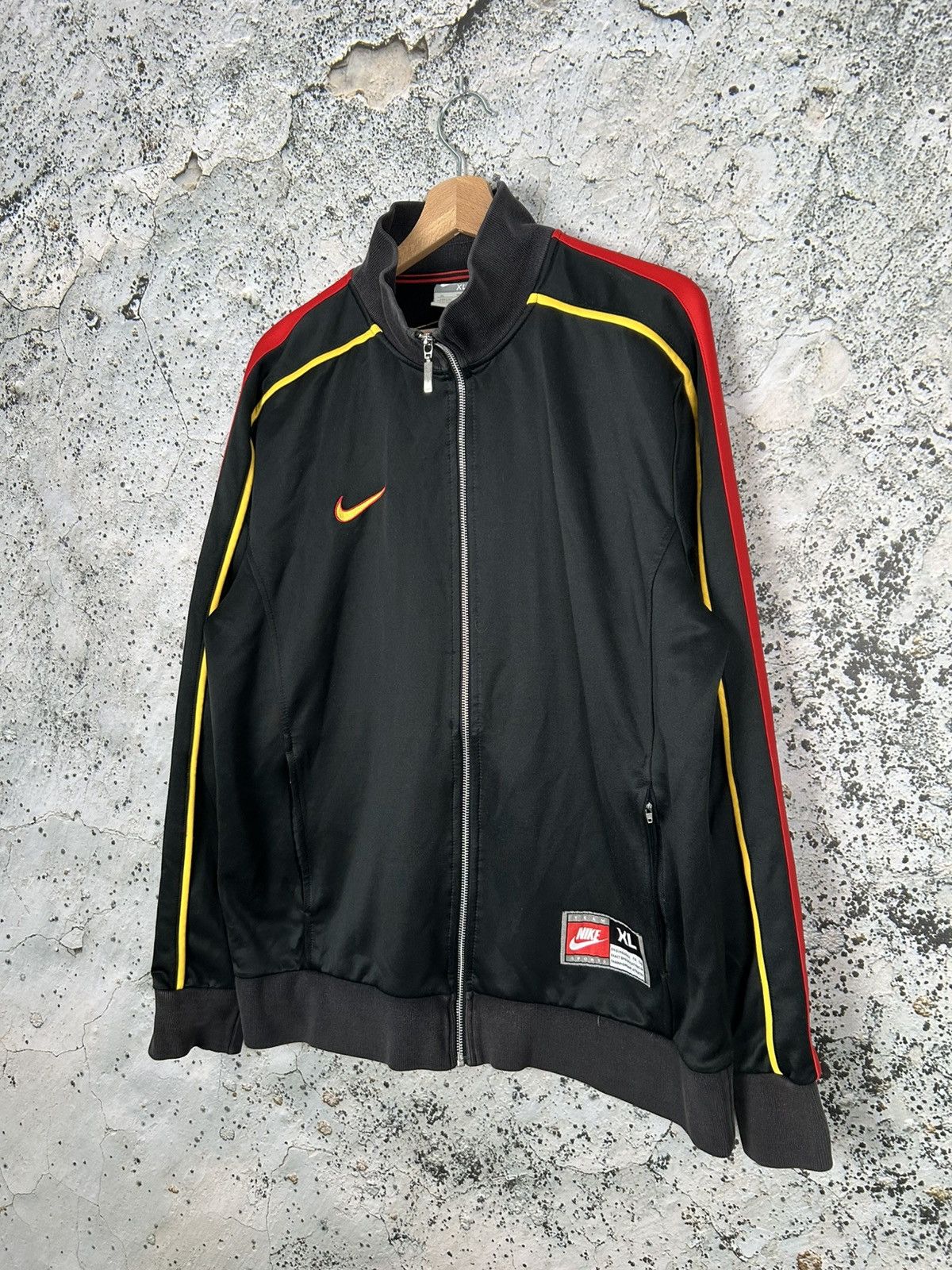 Nike Vintage Nike Zip Sweatshirt Streetwear Sportswear Y2K 00s Size US XL / EU 56 / 4 - 2 Thumbnail