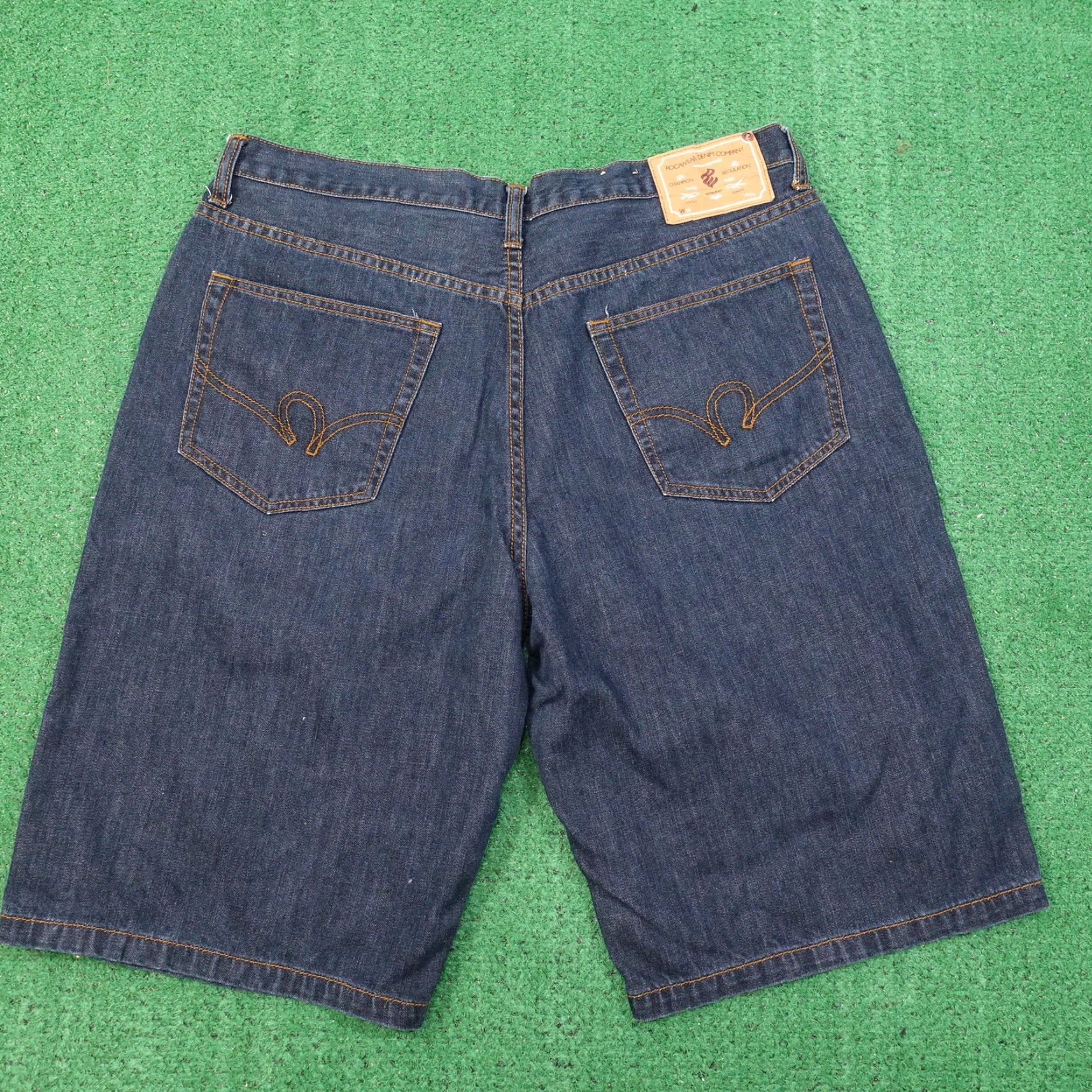 Rocawear VINTAGE Rocawear Denim Company HipHop 00s Y2K Jean Shorts Mens SZ 38 Blue 12in Inseam Size US 38 / EU 54 - 4 Thumbnail