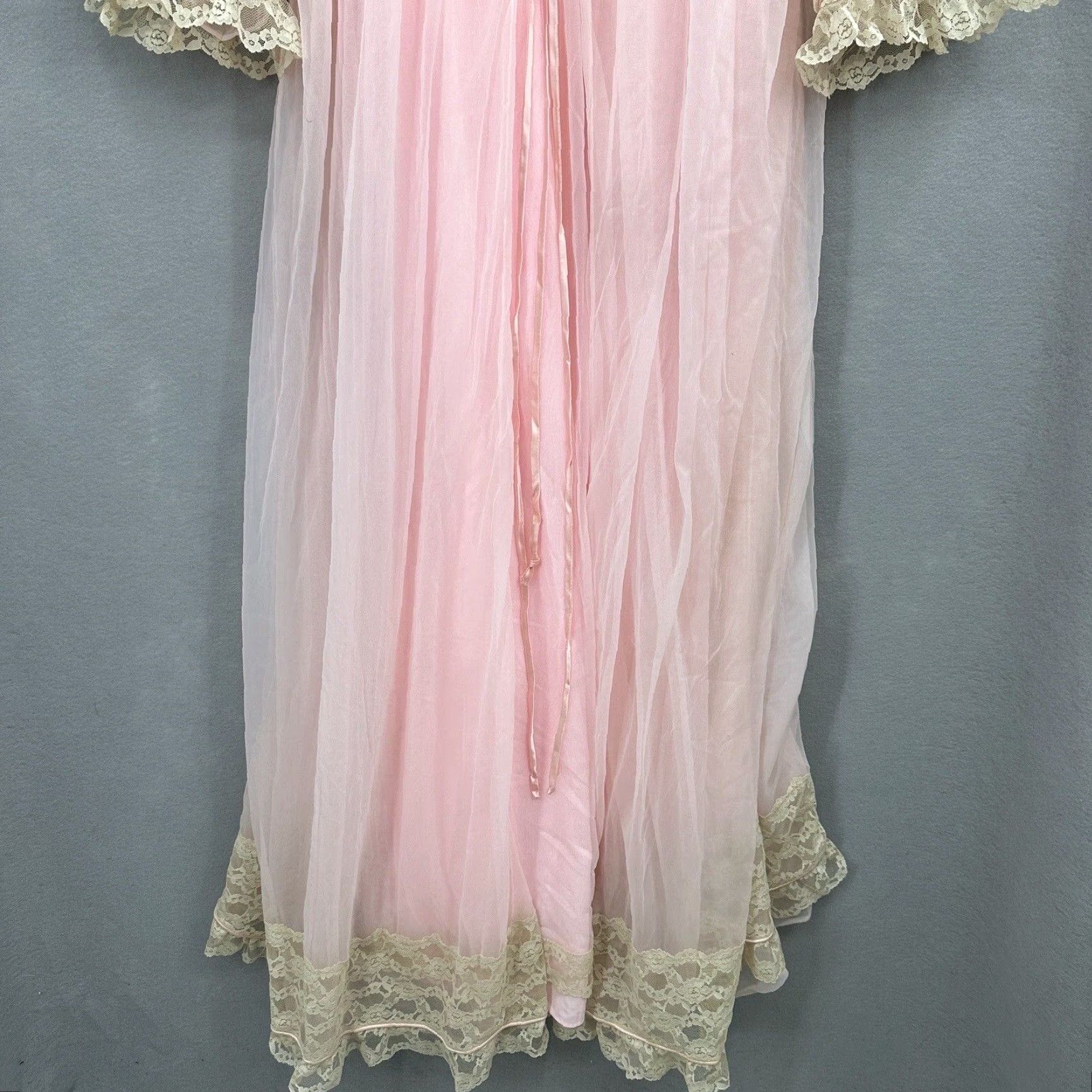 Vintage VINTAGE Intime Nightgown Robe Womens Small Pink Nylon Art Deco 1960s Sleepwear Size ONE SIZE - 5 Thumbnail