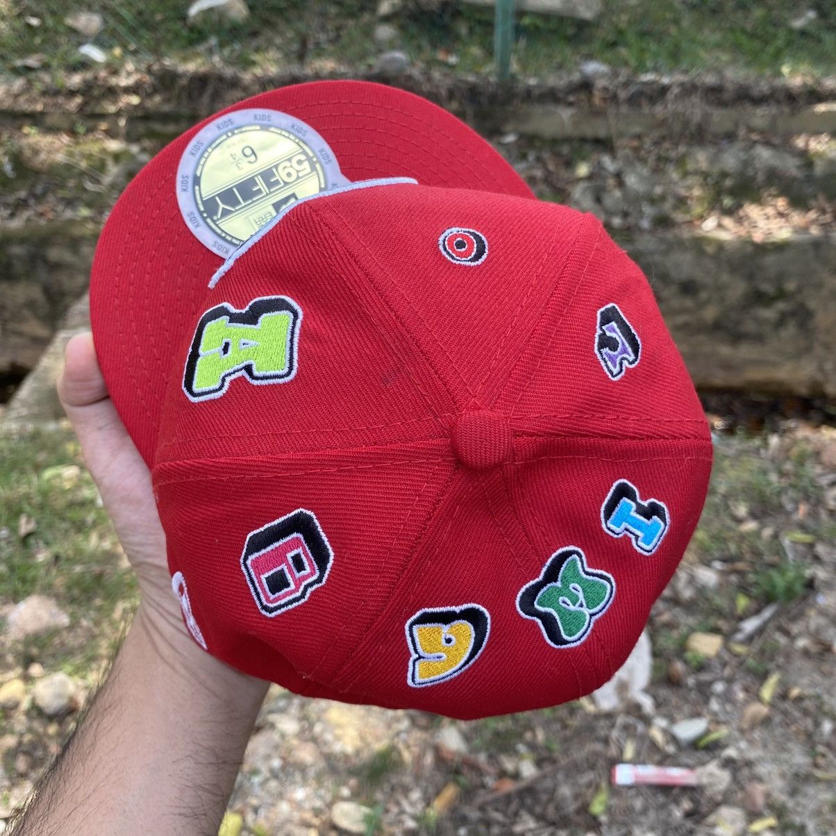 Bape × MLB × New Era BAPE x New Era 59FIFTY Kids Red Full Patch Fitted Cap Size ONE SIZE - 4 Thumbnail