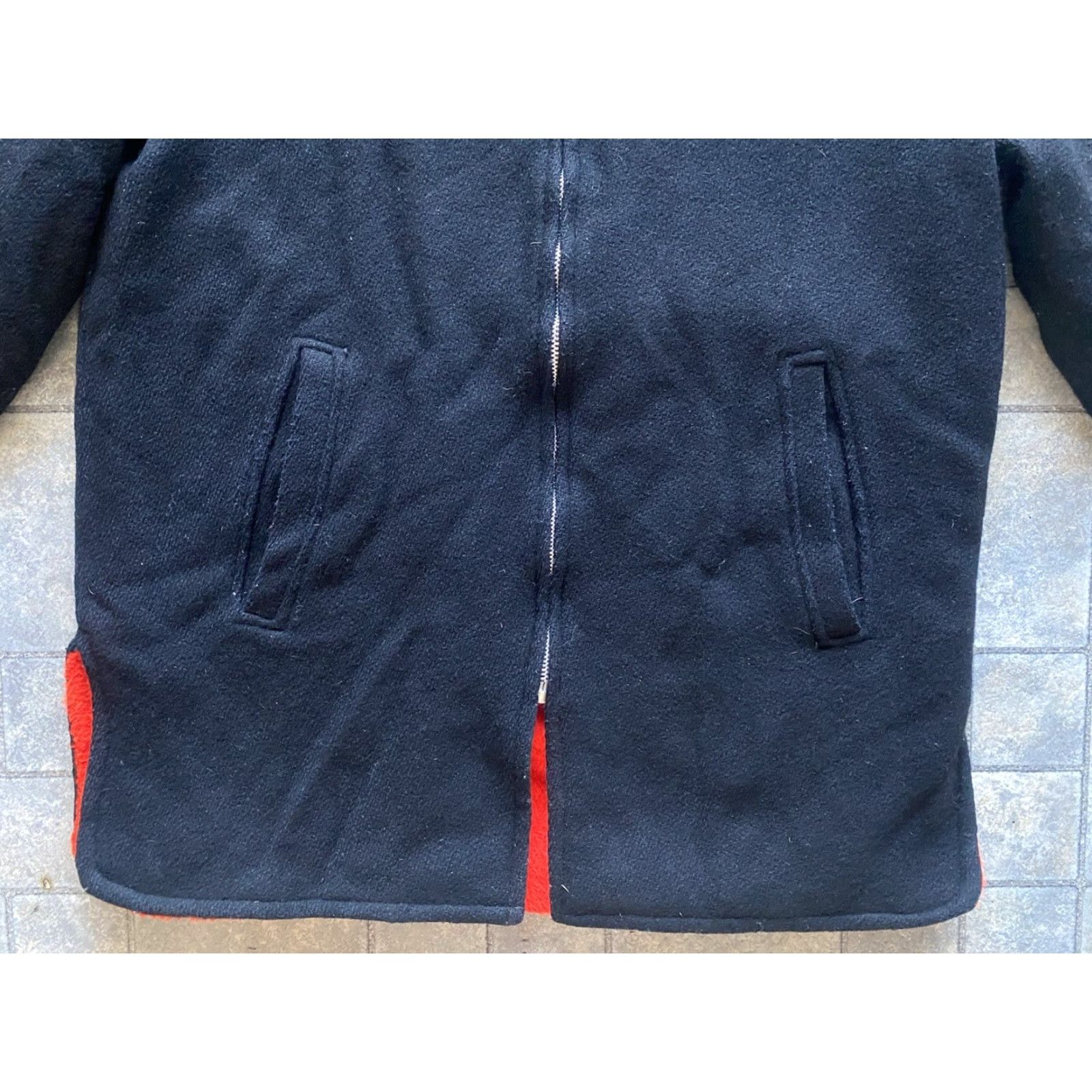 Vintage VINTAGE Grandstander by Campus Black Coat 40 Long Jacket Red Lining USA Made Mens Size US XXS / EU 40 - 2 Thumbnail