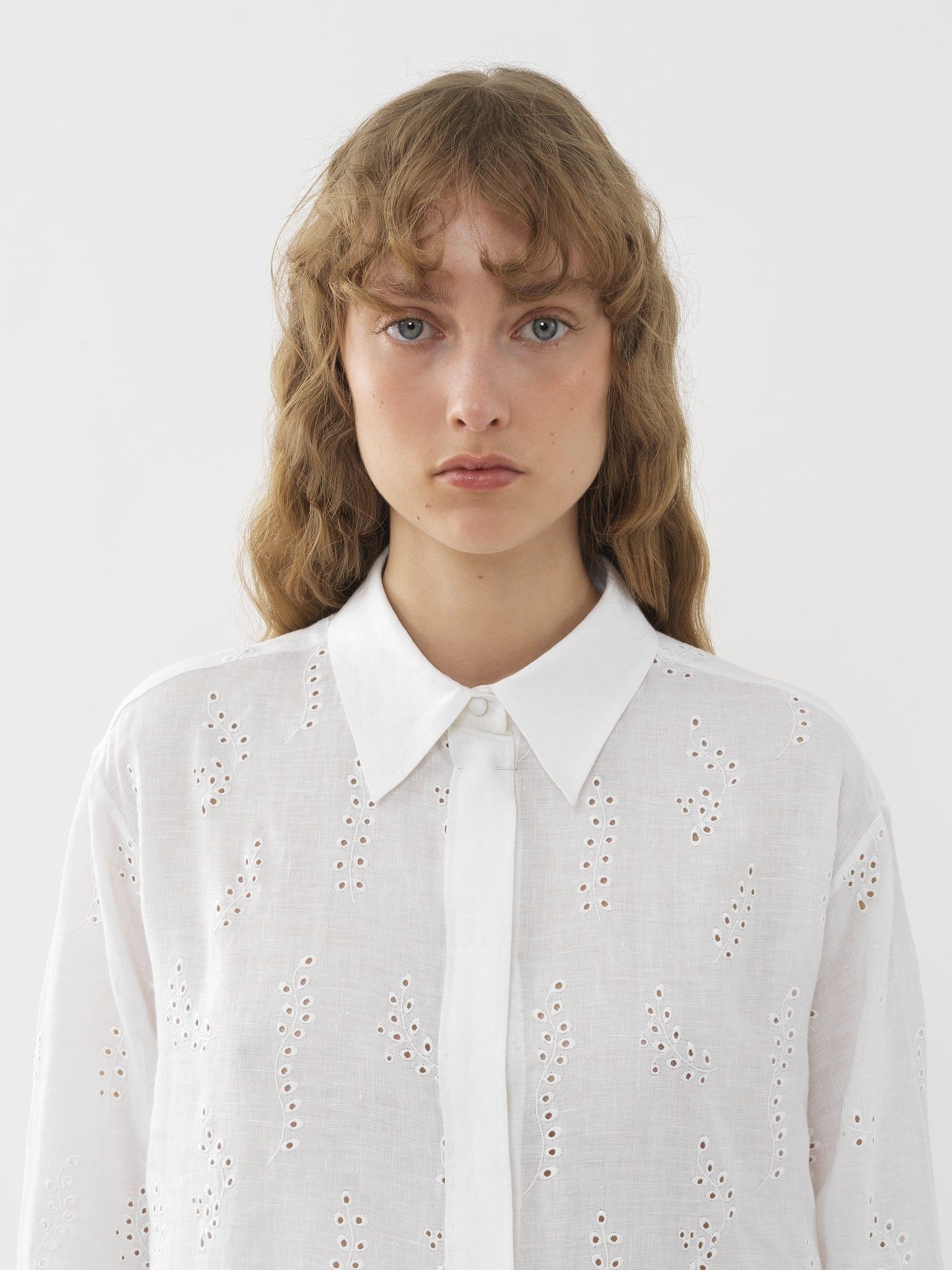 Chloe o1loc1c0425 CHC23 Shirt in Iconic Milk Size L / US 10 / IT 46 - 2 Thumbnail