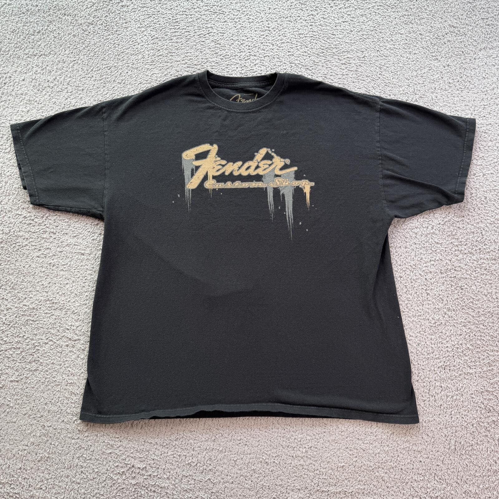 Fender Fender Custom Shop Guitar T Shirt Black Grunge Rock Band Tee Size US XL / EU 56 / 4 - 1 Thumbnail