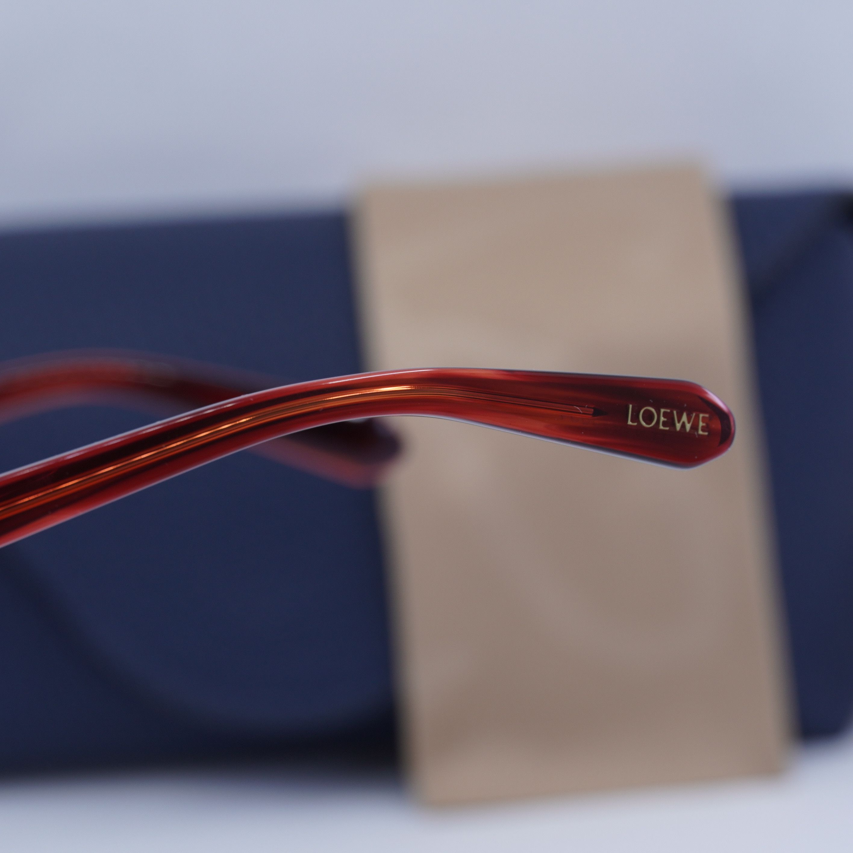 Loewe Loewe LW40001F 68B Filipa Sunglasses Red/Grey Square Frame Size ONE SIZE - 9 Thumbnail