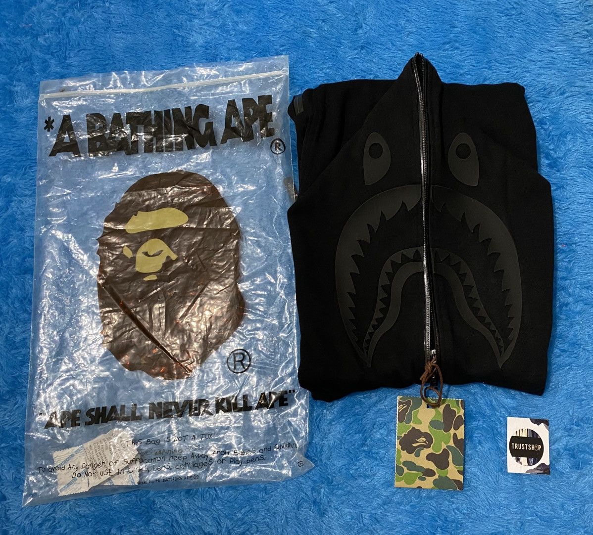 Bape Bape Shark Fullzip Hoodie Black Size US XL / EU 56 / 4 - 1 Thumbnail