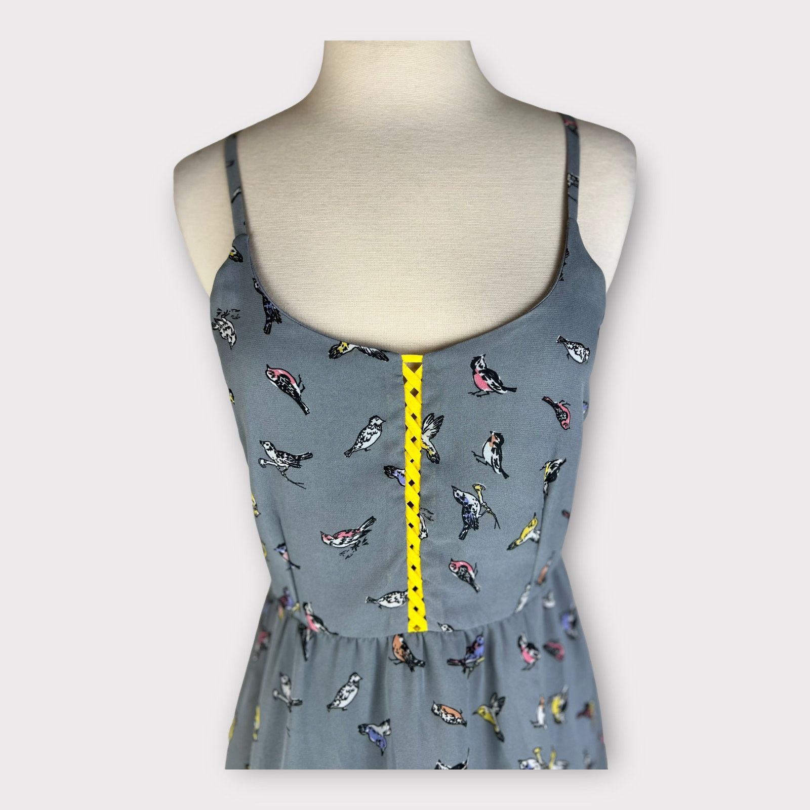 Vintage Xhilaration | Women's Vintage Y2K Bird Print Gray Sundress Size S / US 4 / IT 40 - 4 Thumbnail