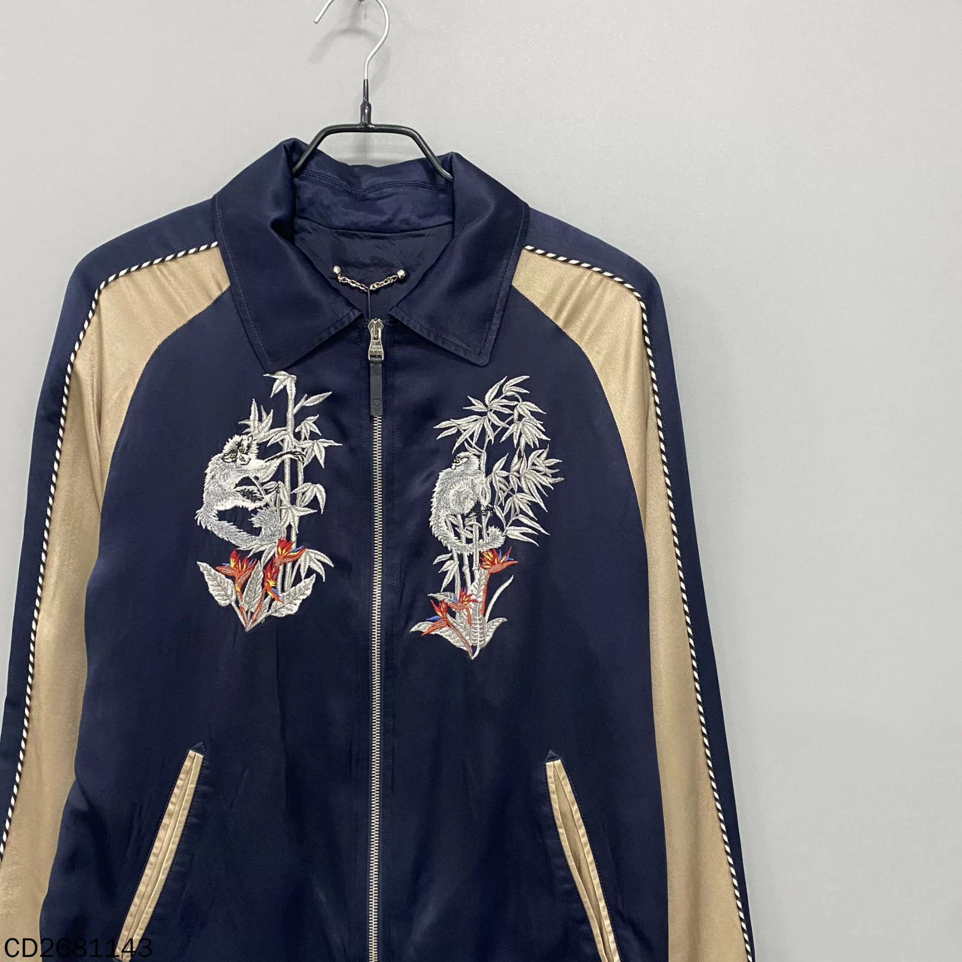 Louis Vuitton LV Runway Silk Embroidered Men's Jacket 99 New 48 Size US M / EU 48-50 / 2 - 2 Thumbnail