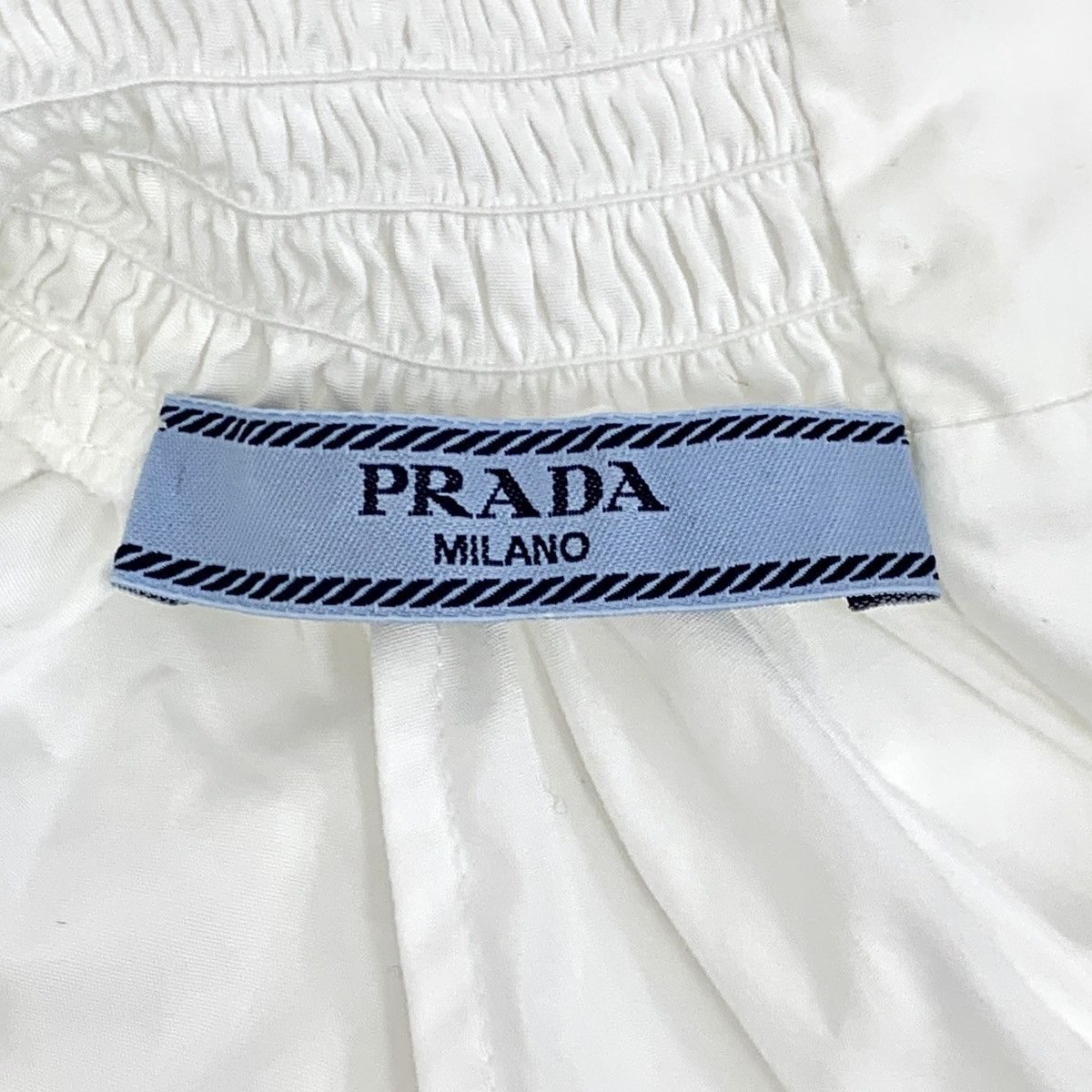 Prada Prada, White Turtleneck Pleated Long Sleeve Shirt K26WX Size M / US 6-8 / IT 42-44 - 5 Thumbnail