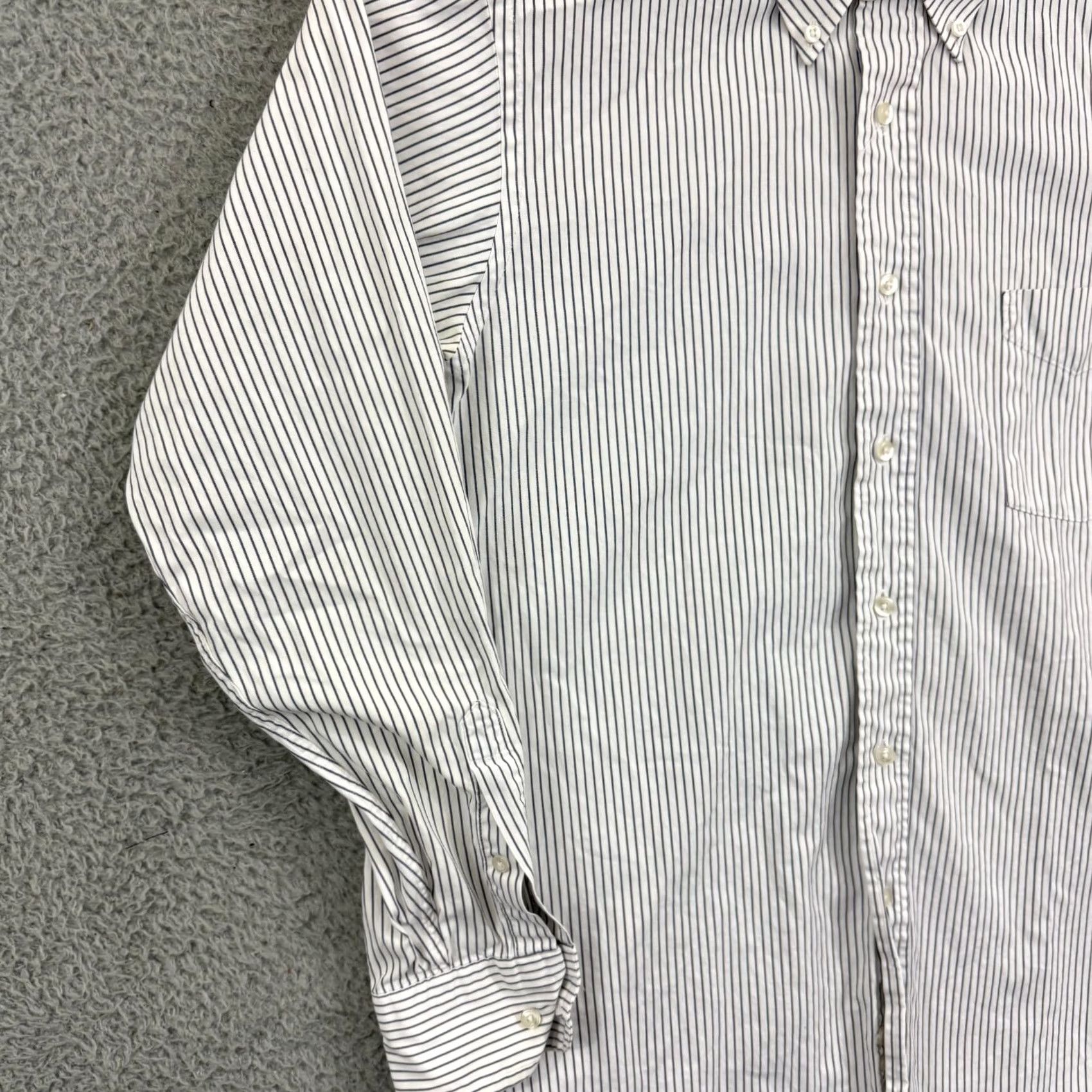 Van Heusen VINTAGE Van Heusen 417 Pinpoint Oxford Shirt Men M Blue Striped Long Sleeve Size US M / EU 48-50 / 2 - 5 Thumbnail