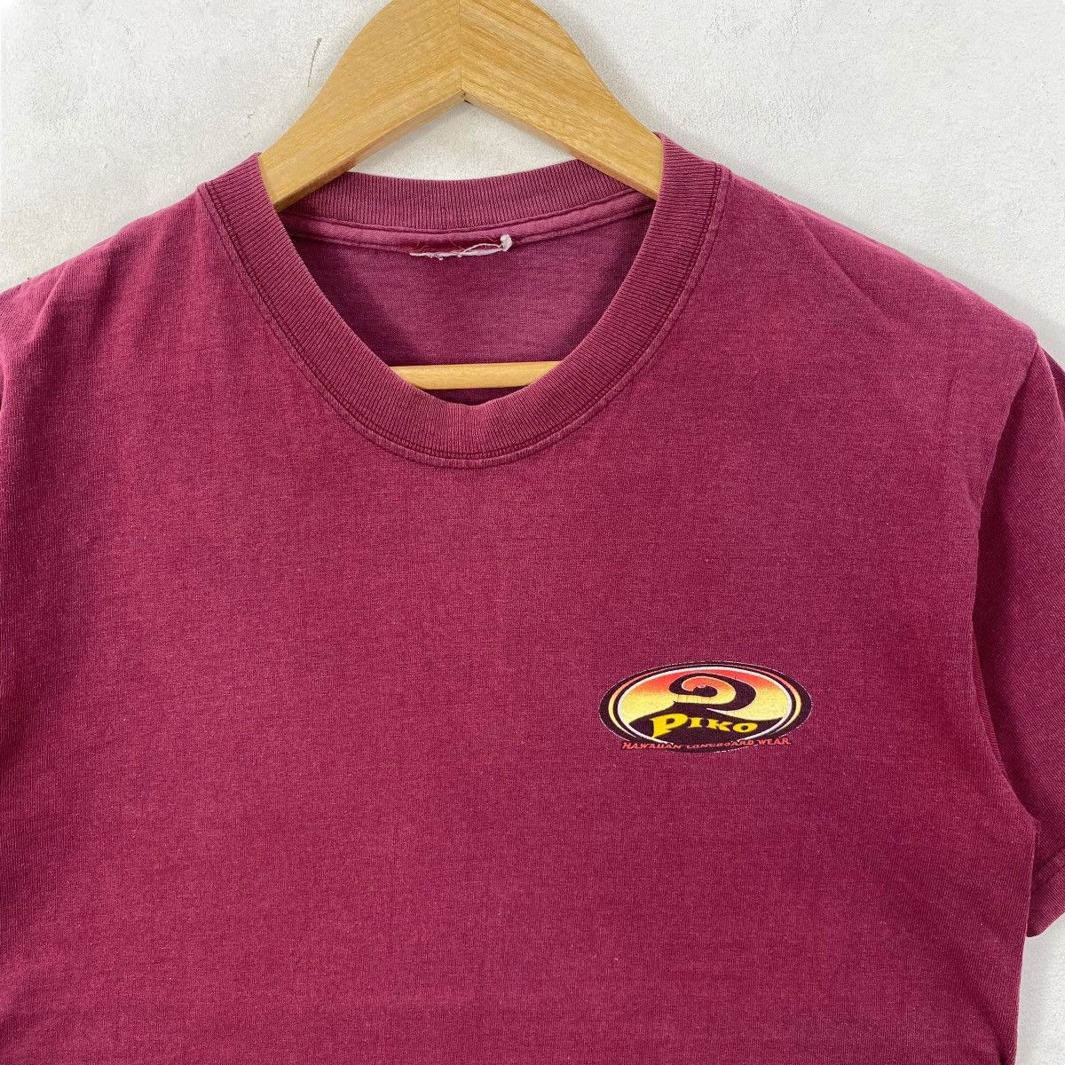 Vintage Vintage PIKO HAWAIIAN LONGBOARD Wear Graphic Surf Tee Shirt Size US S / EU 44-46 / 1 - 4 Thumbnail