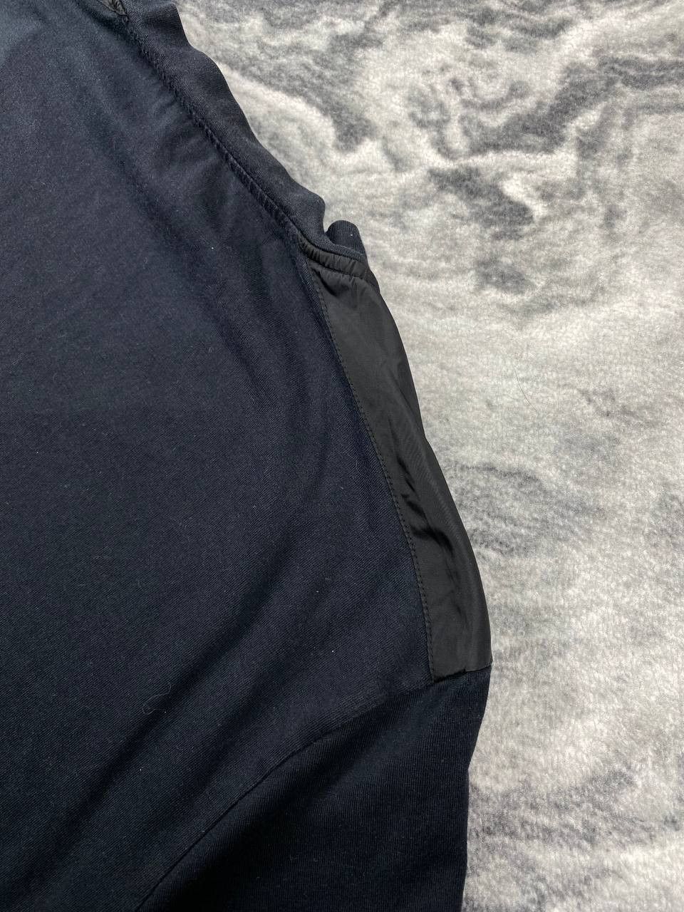 Prada Prada V Neck T Shirt Nylon Pocket Red Tab Men Size M Black Size US M / EU 48-50 / 2 - 13 Thumbnail