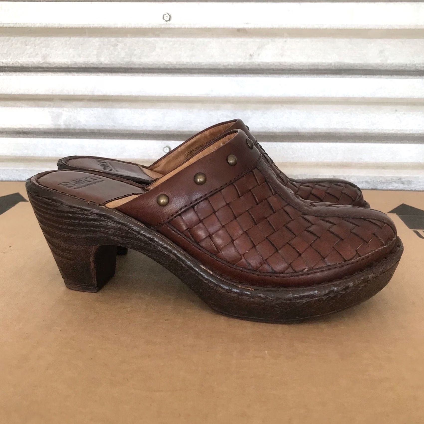 Born Børn Brown Leather Woven Studded Wedge Slip-On Comfort Heels Mules Clogs Shoes 6 M Womens Shoes Size US 6 / IT 36 - 2 Thumbnail