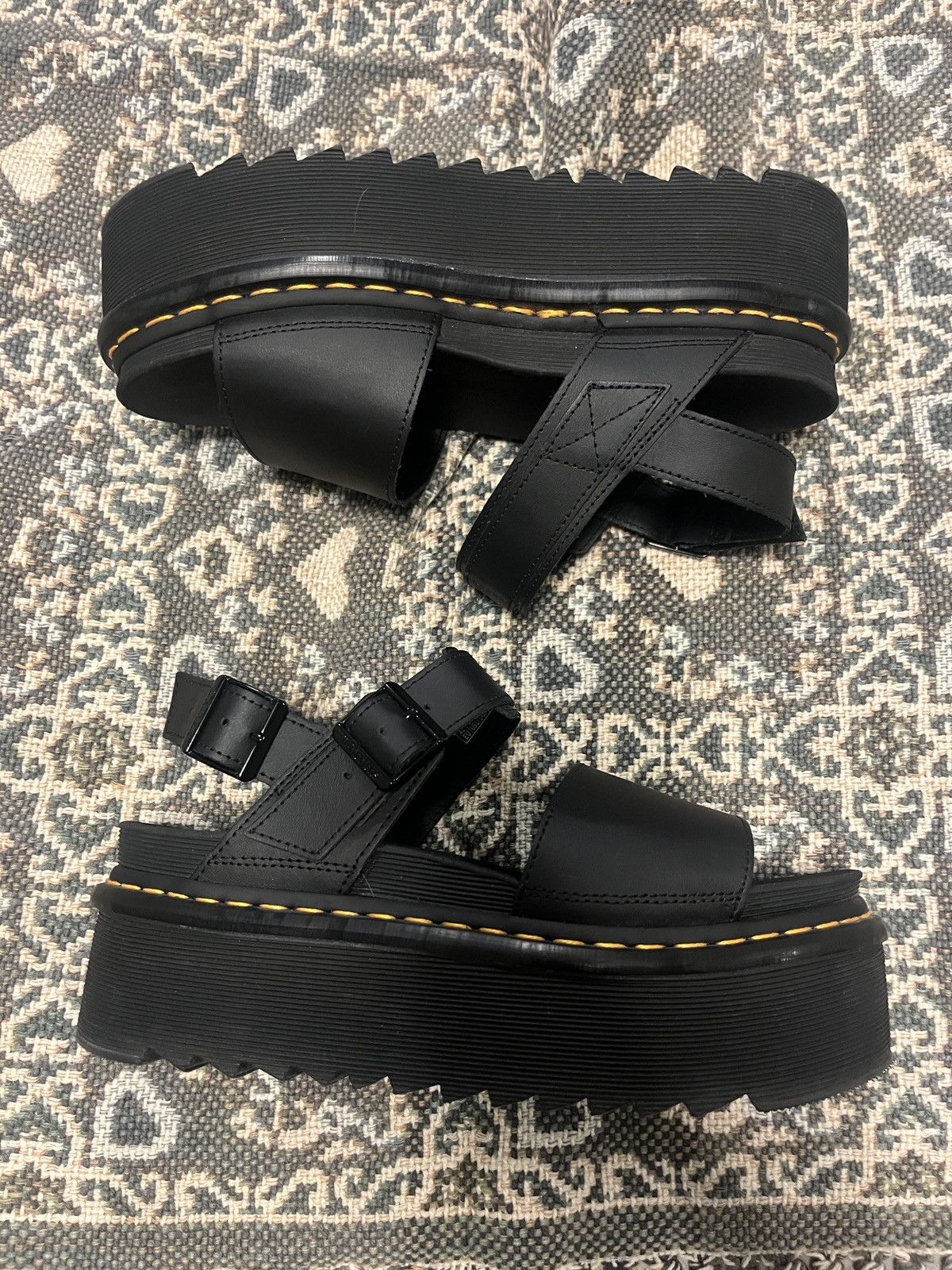 Dr. Martens Dr. Martens black platform sandals Size US 10 / IT 40 - 2 Thumbnail