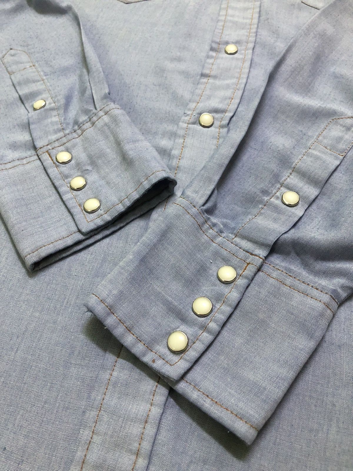 Vintage × Wrangler Vintage Wrangler Chambray 90s Long Sleeve Button Up -LS002 Size US L / EU 52-54 / 3 - 9 Thumbnail