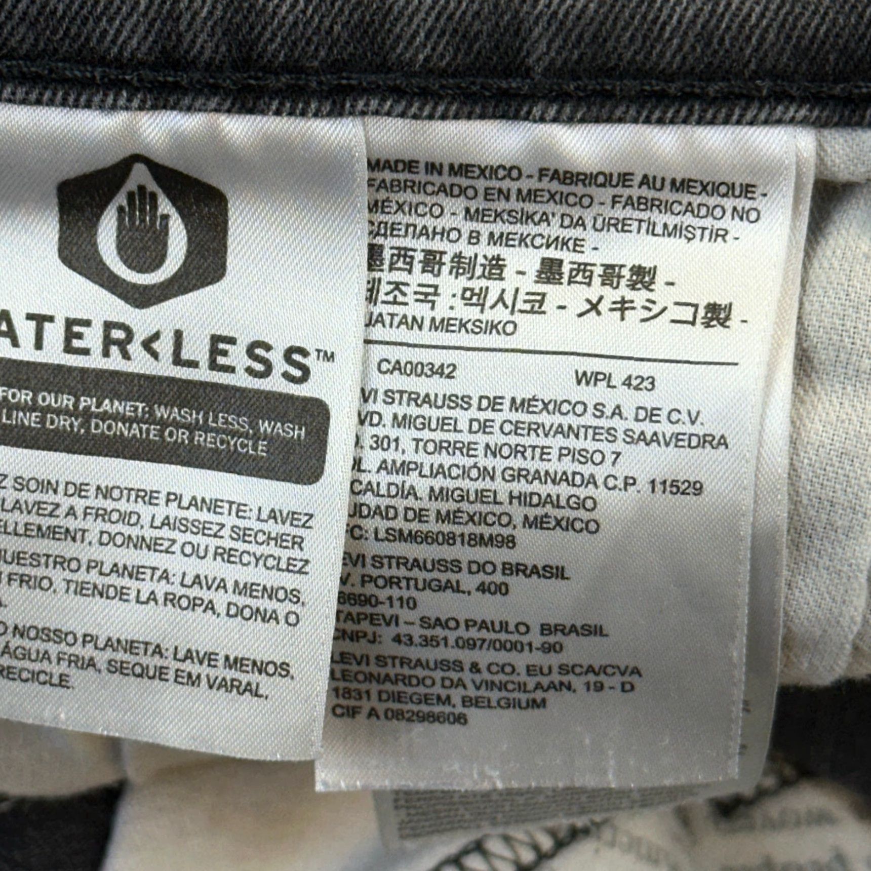 Levi's Levi's 541 Jeans Mens 31x32 Black Denim Athletic Taper Stretch Casual Jeans Size US 31 - 6 Thumbnail