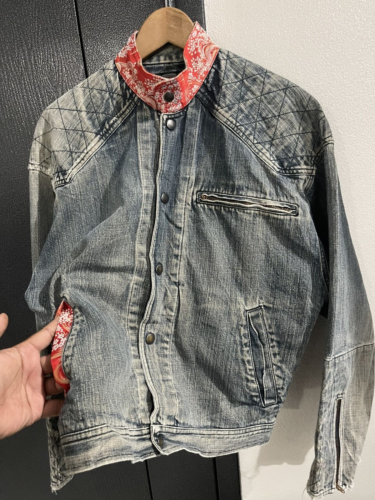 Vintage Vintage Unbrand Distressed Denim Jacket Size US L / EU 52-54 / 3 - 13 Thumbnail