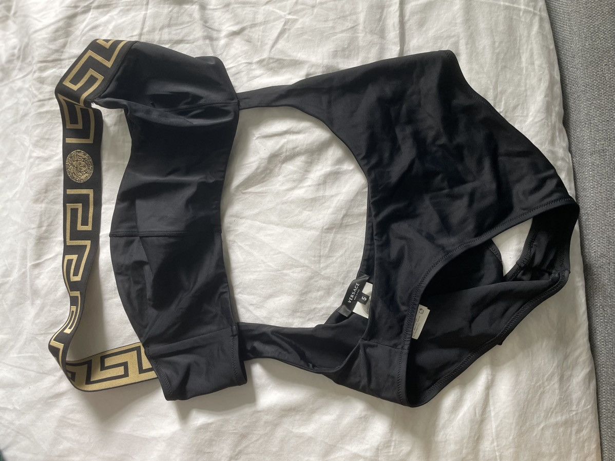 Versace Versace Cut-Out Detailed One Piece Swimsuit Size ONE SIZE - 8 Thumbnail