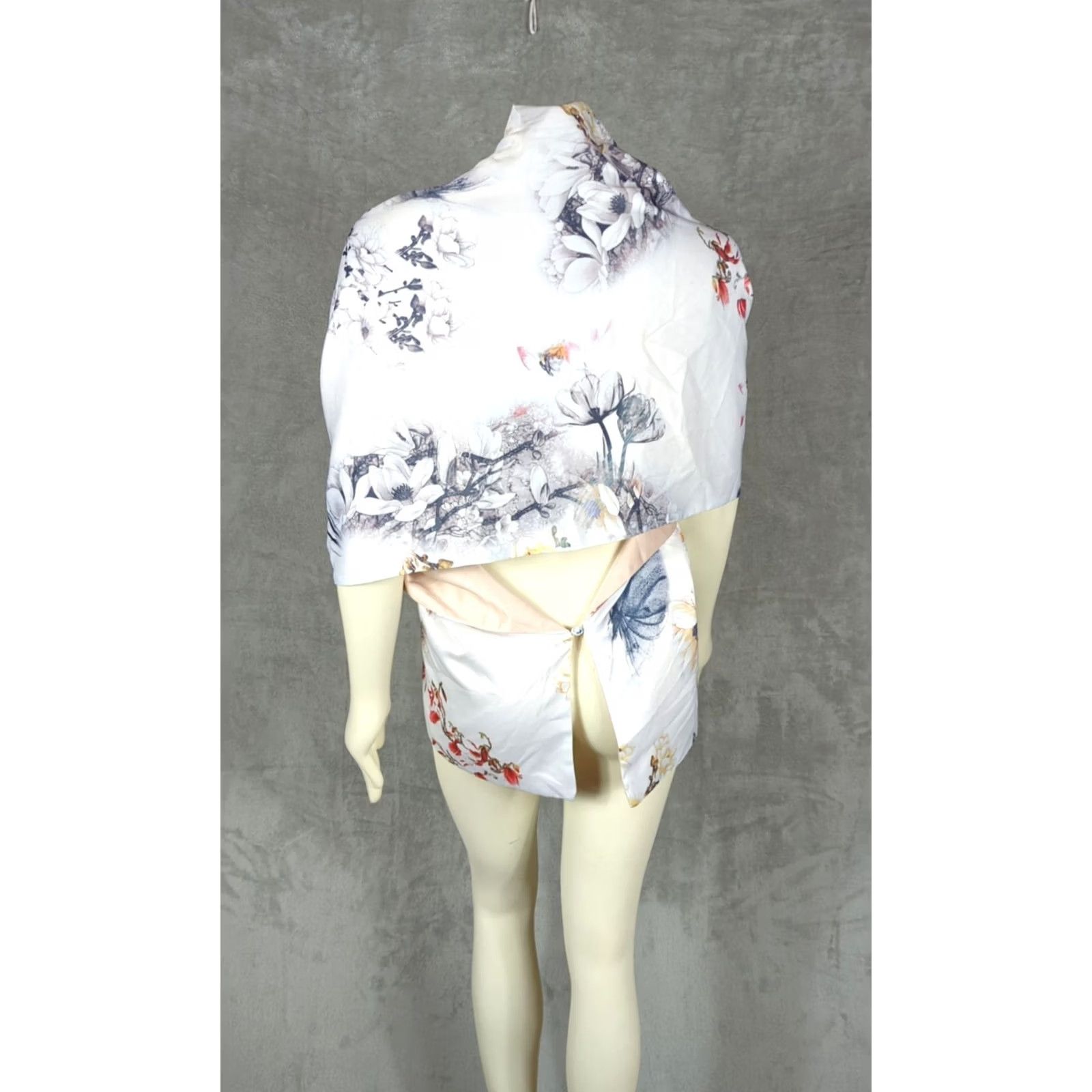 Vintage VINTAGE Asian Floral Silk Scarf Wrap Knot Button Scarf Multifunctional Women Size ONE SIZE - 5 Thumbnail