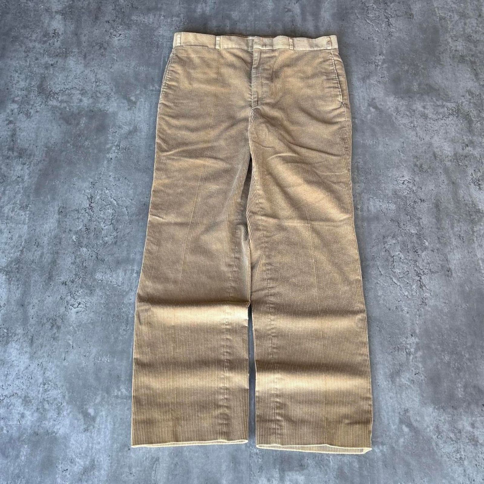 Vintage Vintage 90s Tan Thick Corduroy Dress Pants Size US 36 / EU 52 - 1 Thumbnail