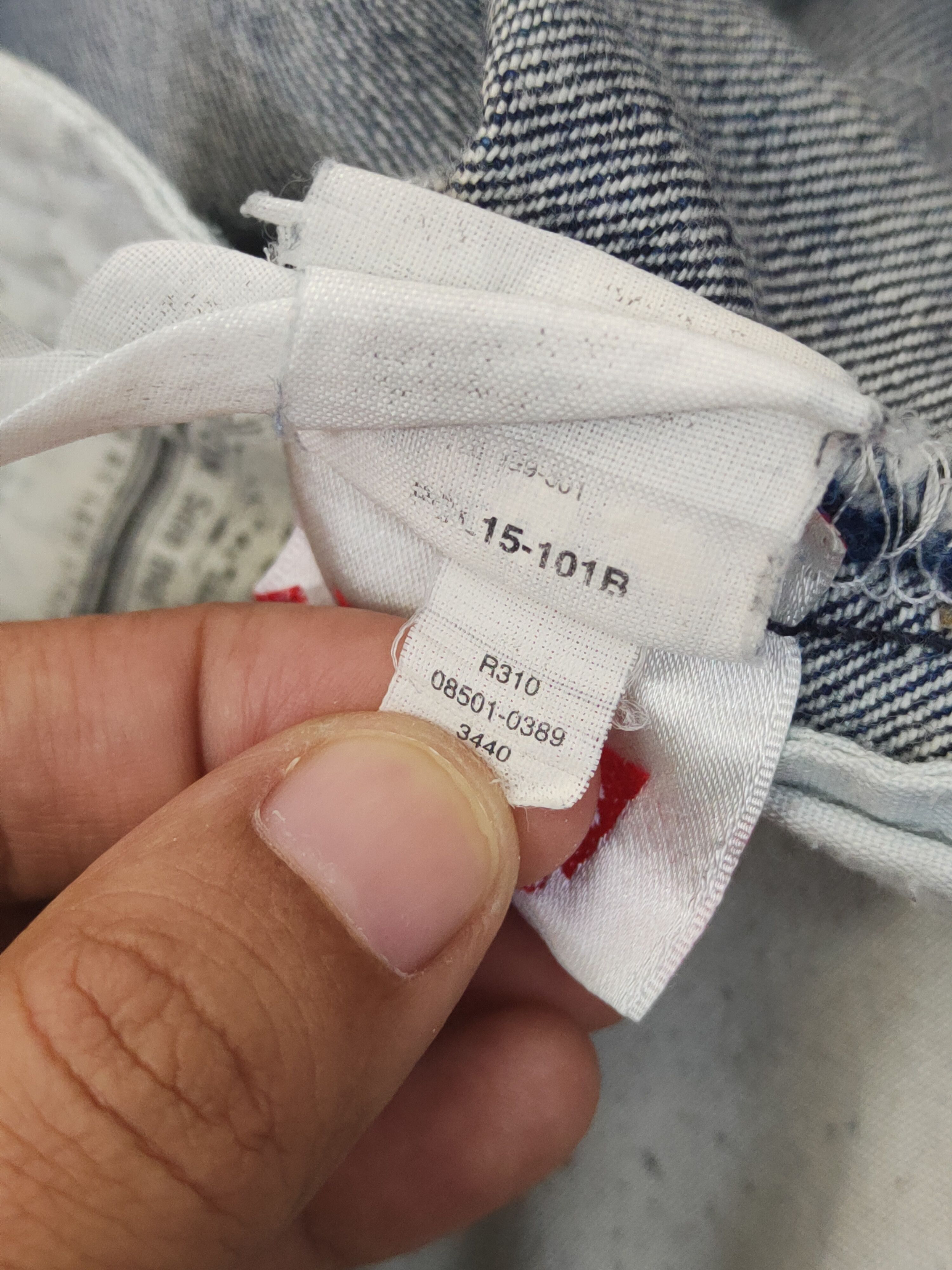 Levi's 501 Levi's Blue Distressed Ripped Jeans #W2266 Size US 36 / EU 52 - 15 Thumbnail