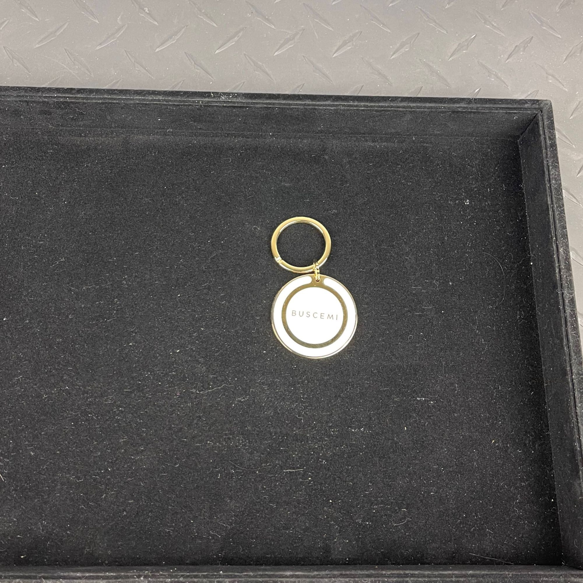 Buscemi Buscemi Cookie Key Holder White Size ONE SIZE - 2 Thumbnail