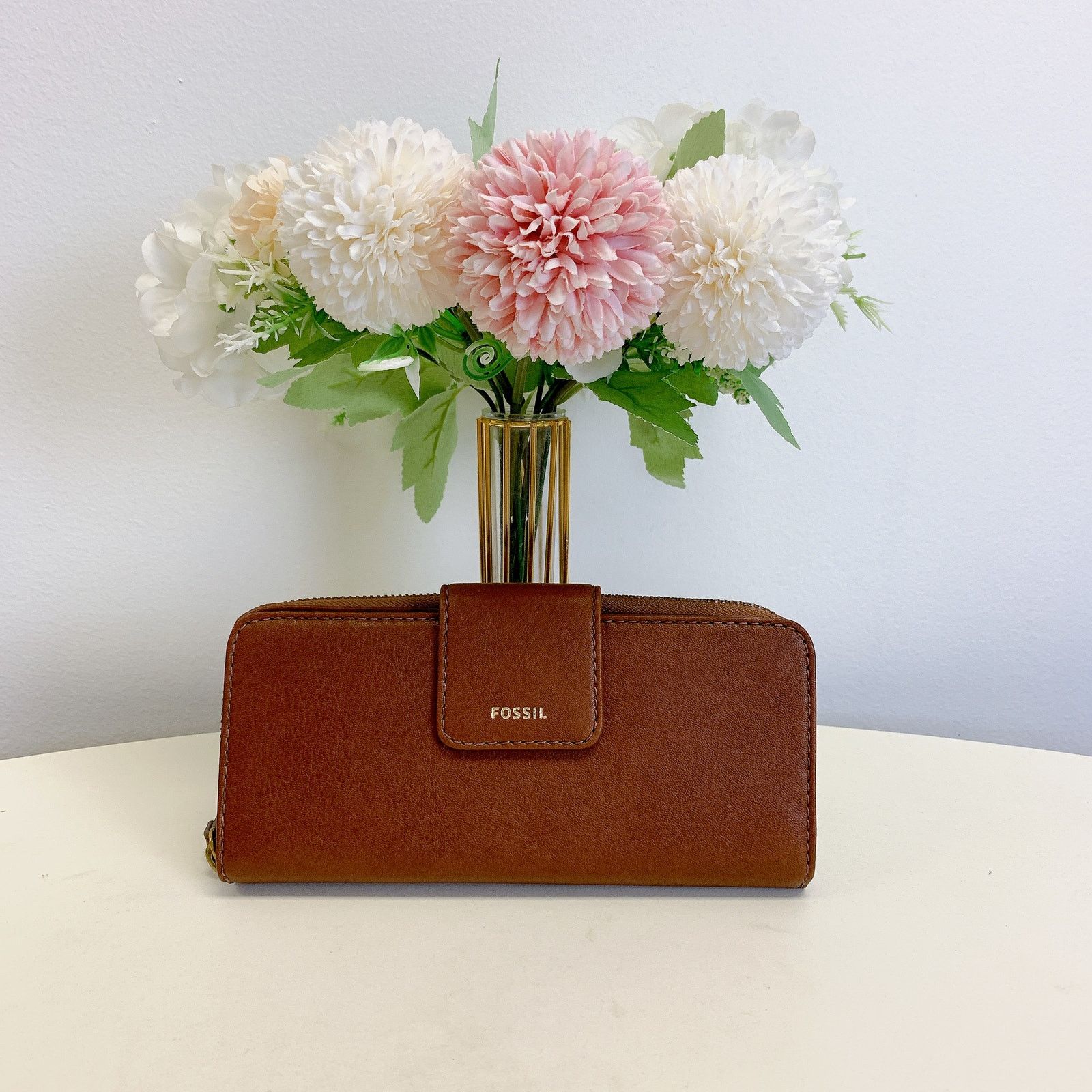 Fossil Fossil SWL2228210 Madison Zip Clutch IN Brown Size ONE SIZE - 1 Thumbnail