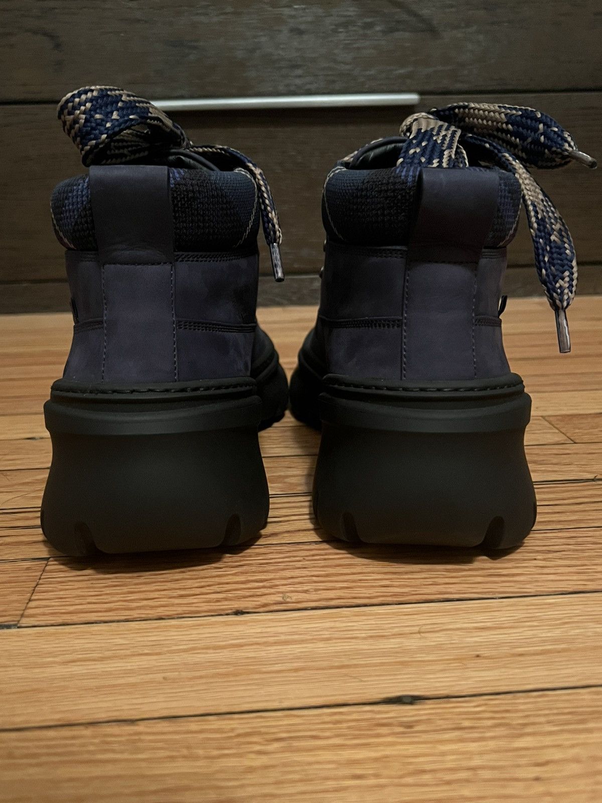 Burberry Burberry Nubuck Scoot Hike Boots Size US 11 / EU 44 - 2 Thumbnail