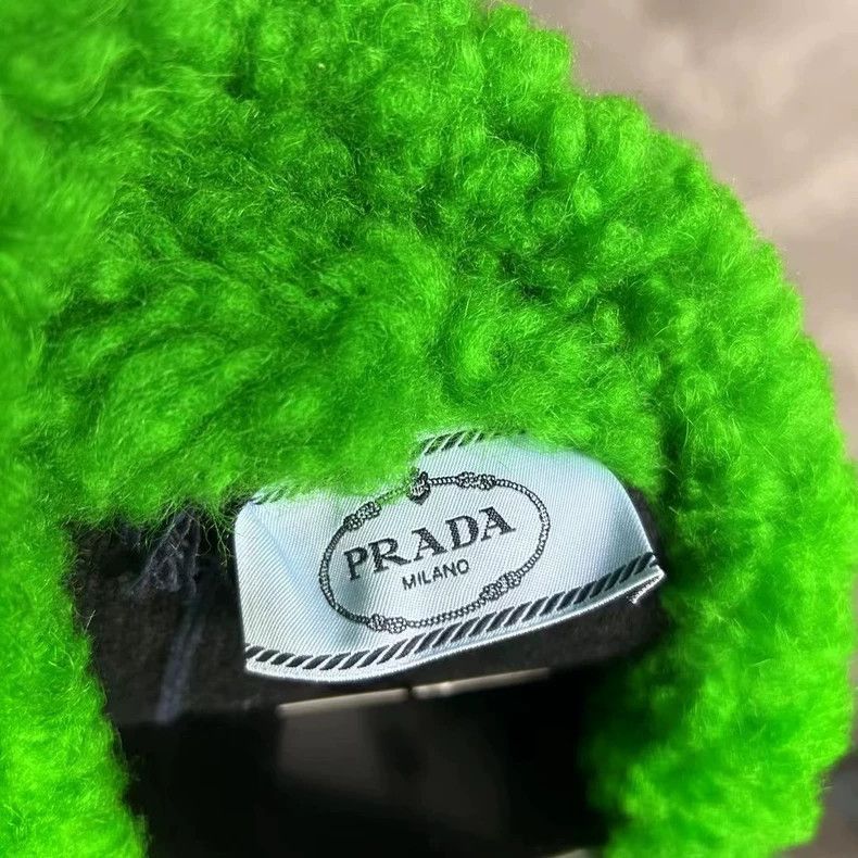 Prada Prada Black and Green Knitted Jacket with Logo -2505 Size US M / EU 48-50 / 2 - 5 Thumbnail