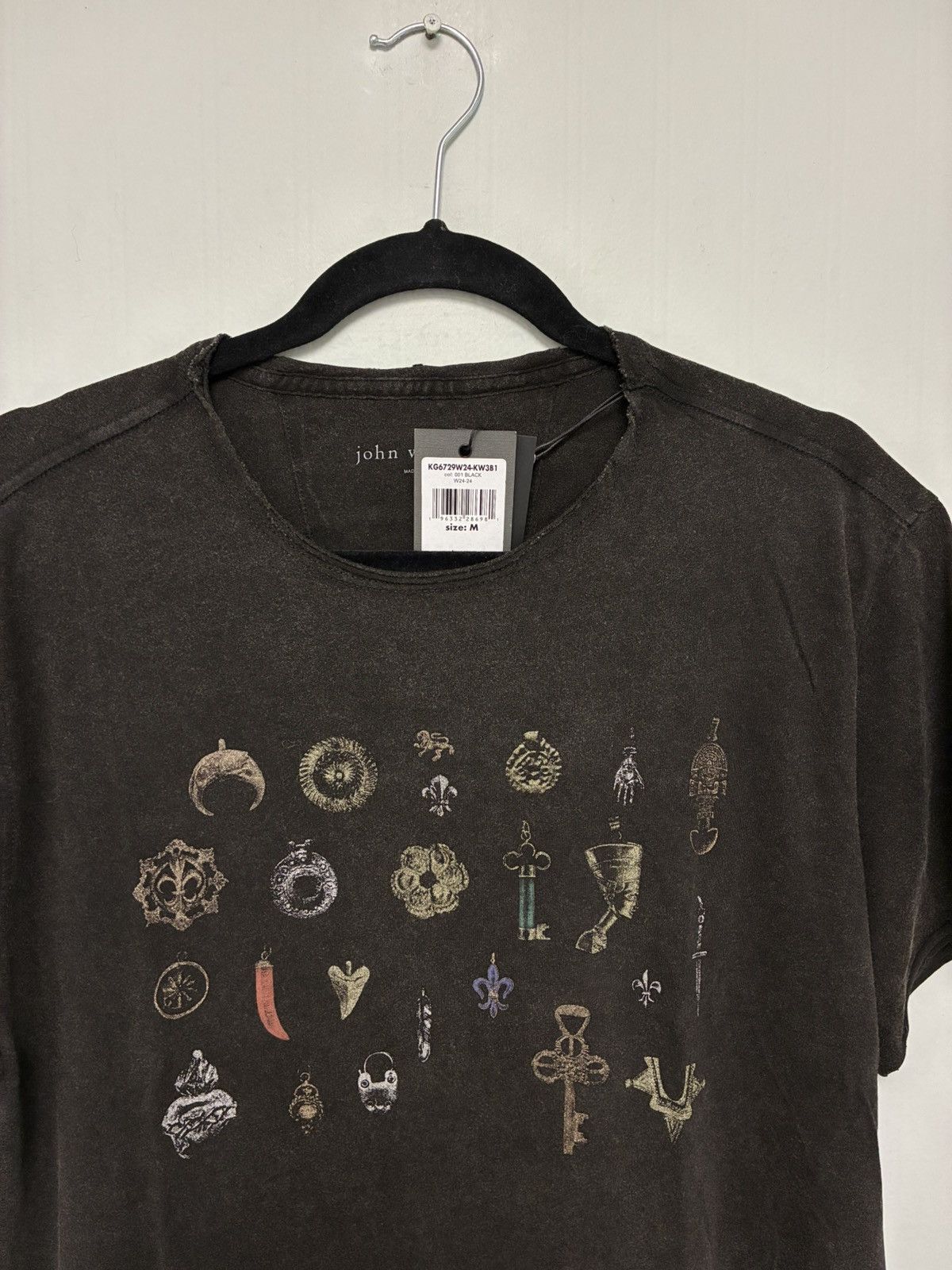 John Varvatos Pendants and signs tee XL Size US XL / EU 56 / 4 - 2 Thumbnail