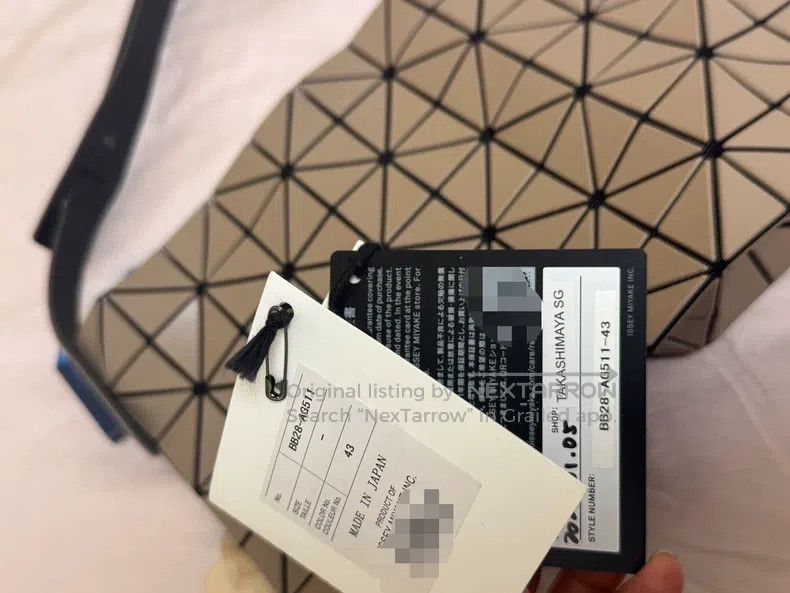 Issey Miyake Issey Miyake Geometric Rhombus Pattern Gray Size ONE SIZE - 4 Thumbnail