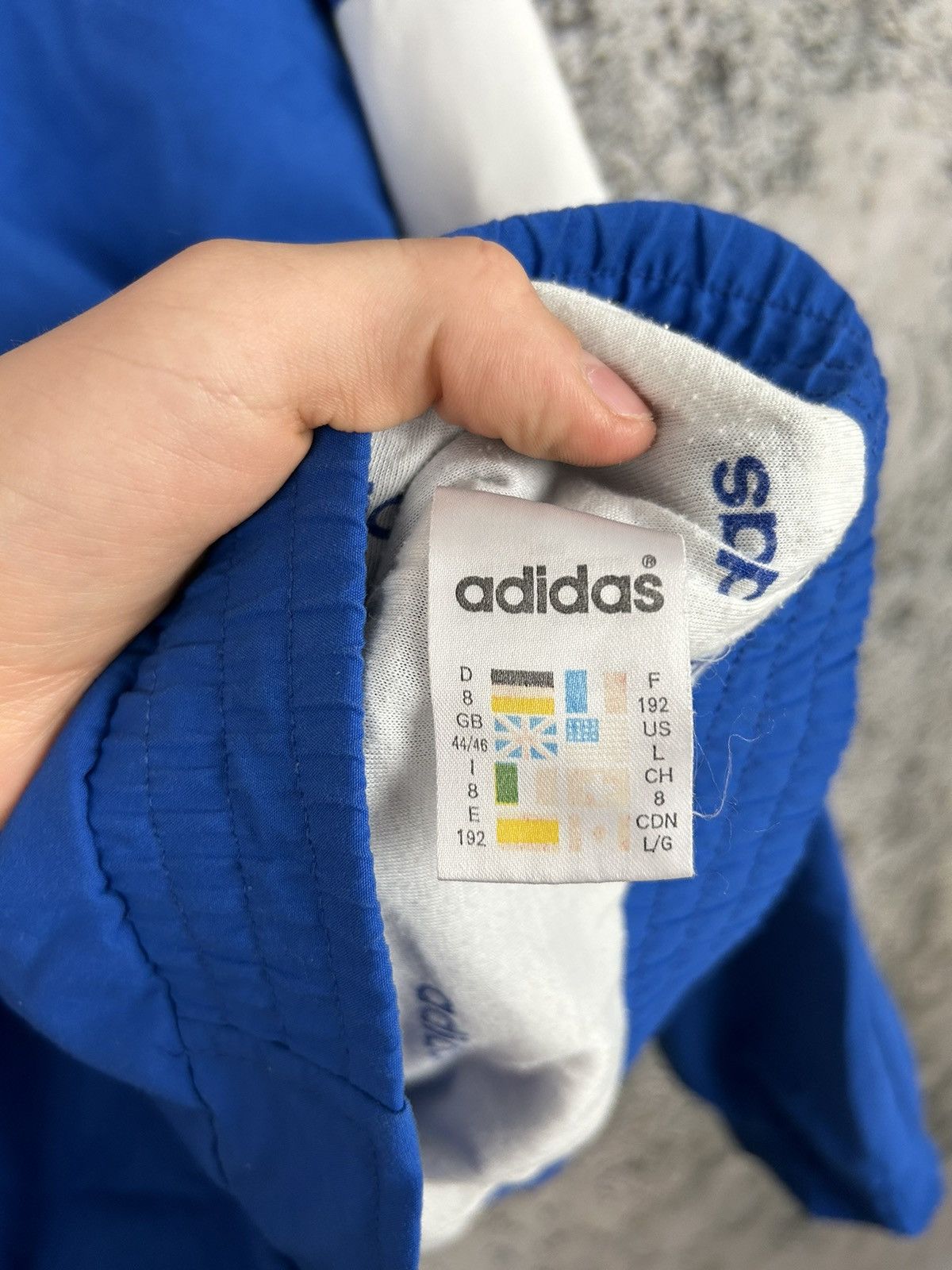 Adidas Vintage 90s Adidas Nylon Light Jacket Rare Hype Retro Size US L / EU 52-54 / 3 - 8 Thumbnail