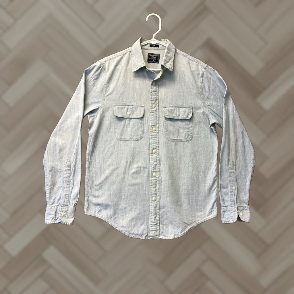 Abercrombie & Fitch VINTAGE Abercrombie & Fitch Denim Shirt Men Adult Medium Light Blue Casual Button-Up Long Sleeve Size US M / EU 48-50 / 2 - 1 Thumbnail