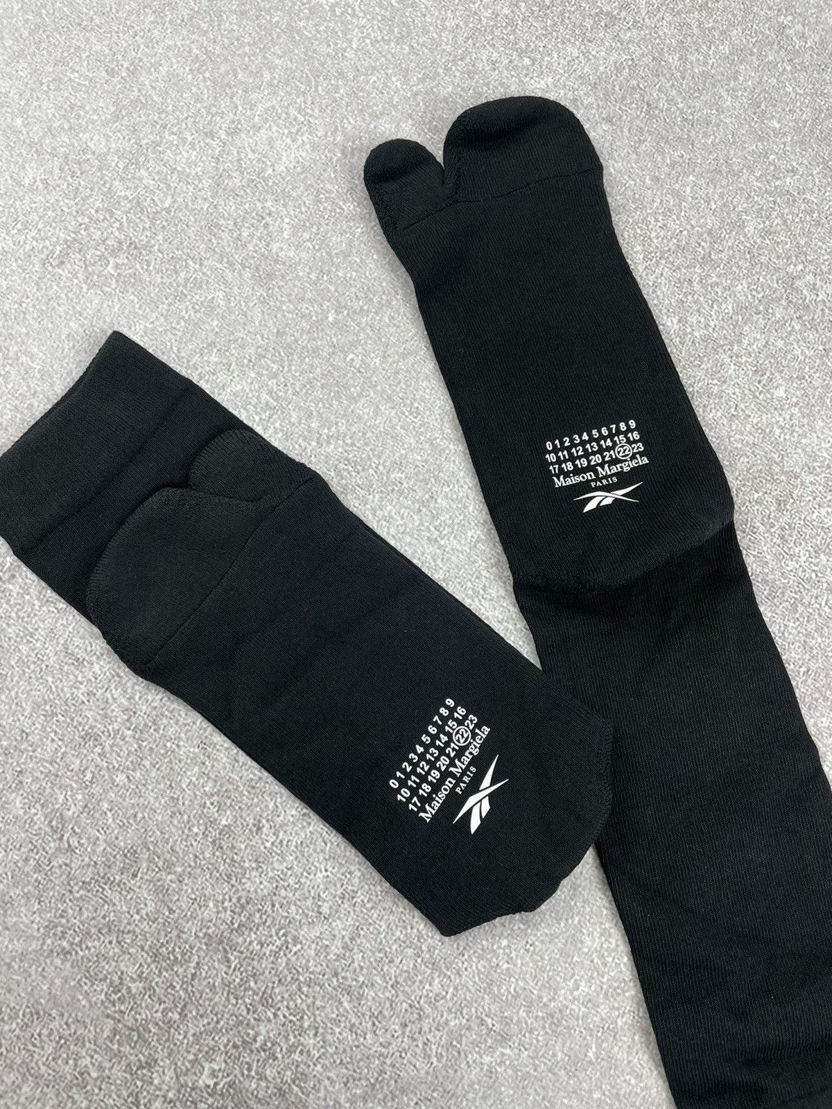 Maison Margiela: Black Tabi Socks | SSENSE