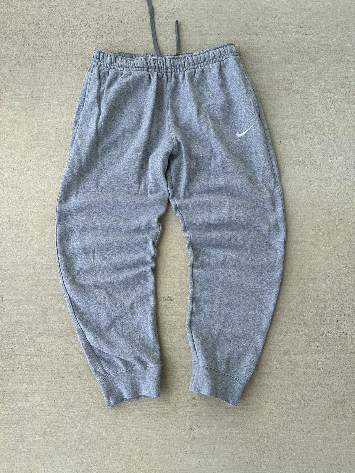 Other Vintage Nike Sweatpants Size US 34 / EU 50 - 1 Thumbnail