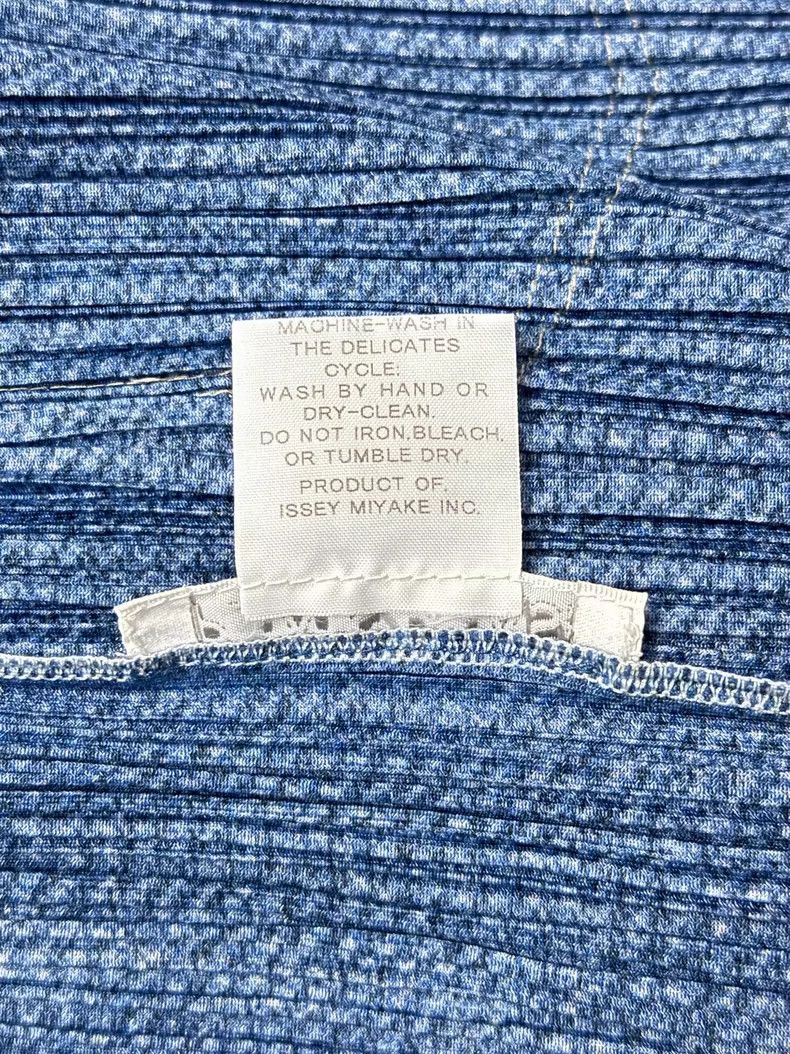 Issey Miyake Issey Miyake Blue denim pleated dress Size XL / US 12-14 / IT 48-50 - 4 Thumbnail