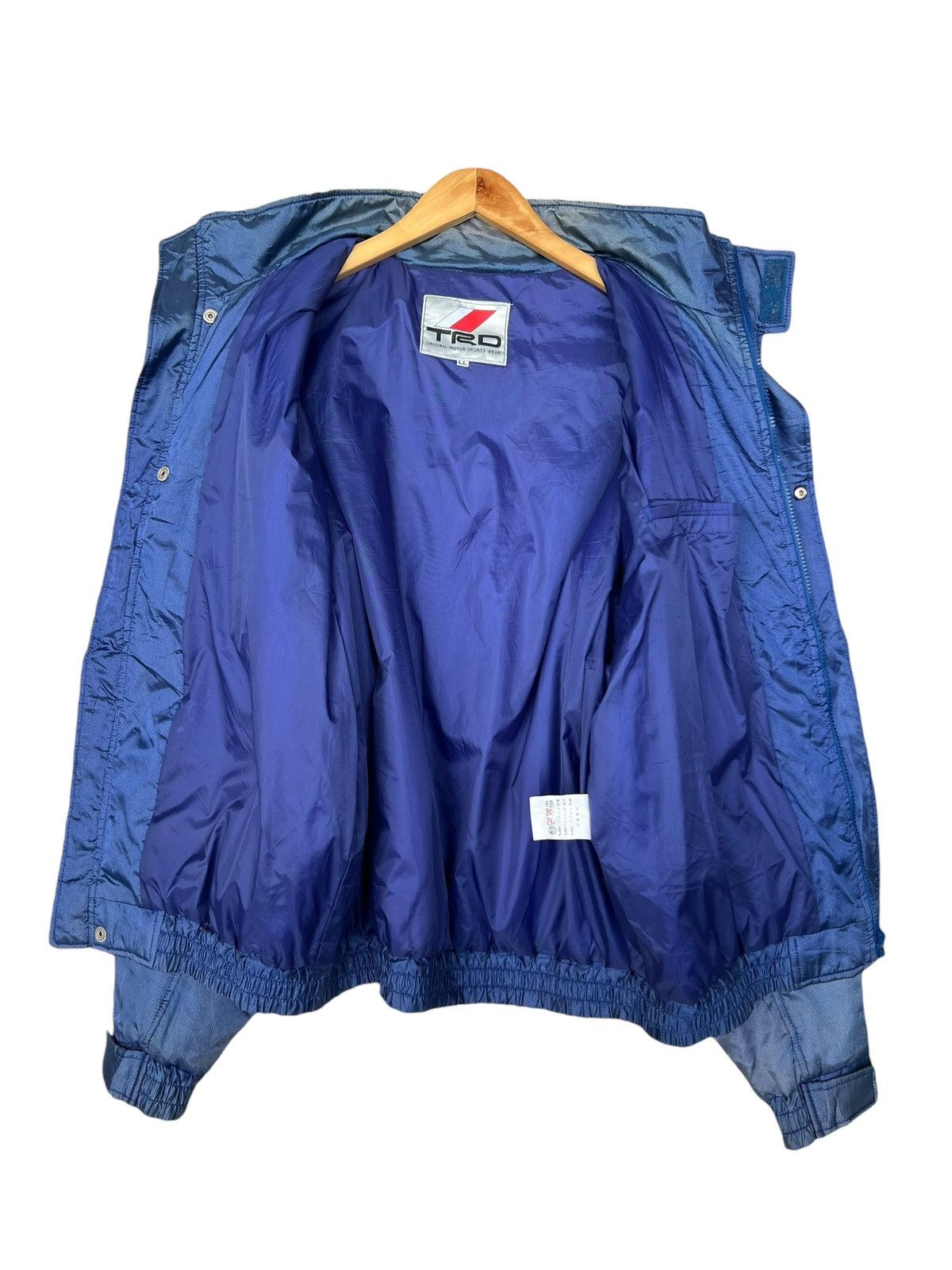 Vintage Vintage Toyota TRD Spellout Embroidered Bomber Jacket Size US L / EU 52-54 / 3 - 5 Thumbnail