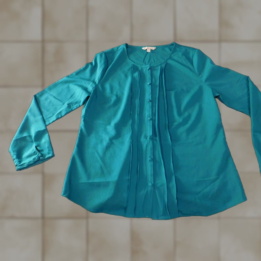 Banana Republic Banana Republic Blouse Shirt Womens Medium Blue Crew Neck Long Sleeve Cap Sleeve Casual Regular Polyester Rayon Ruffle Basic Classic Stretch Size M / US 6-8 / IT 42-44 - 1 Thumbnail