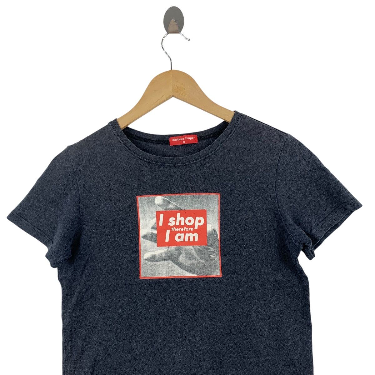 Barbara Kruger BARBARA KRUGER I Shop Therefore I Am By Uniqlo Tshirt Size M / US 6-8 / IT 42-44 - 2 Thumbnail