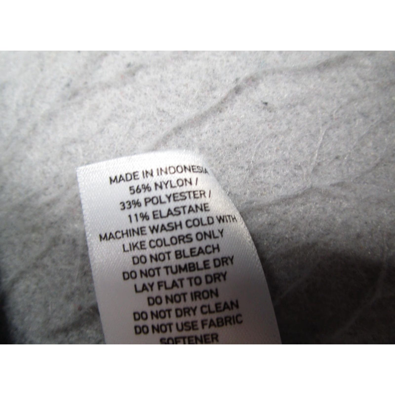Rhone Rhone Mens Large Gray Long Sleeve Shirt Lightweight Performance Running N 100403 Size US L / EU 52-54 / 3 - 5 Thumbnail
