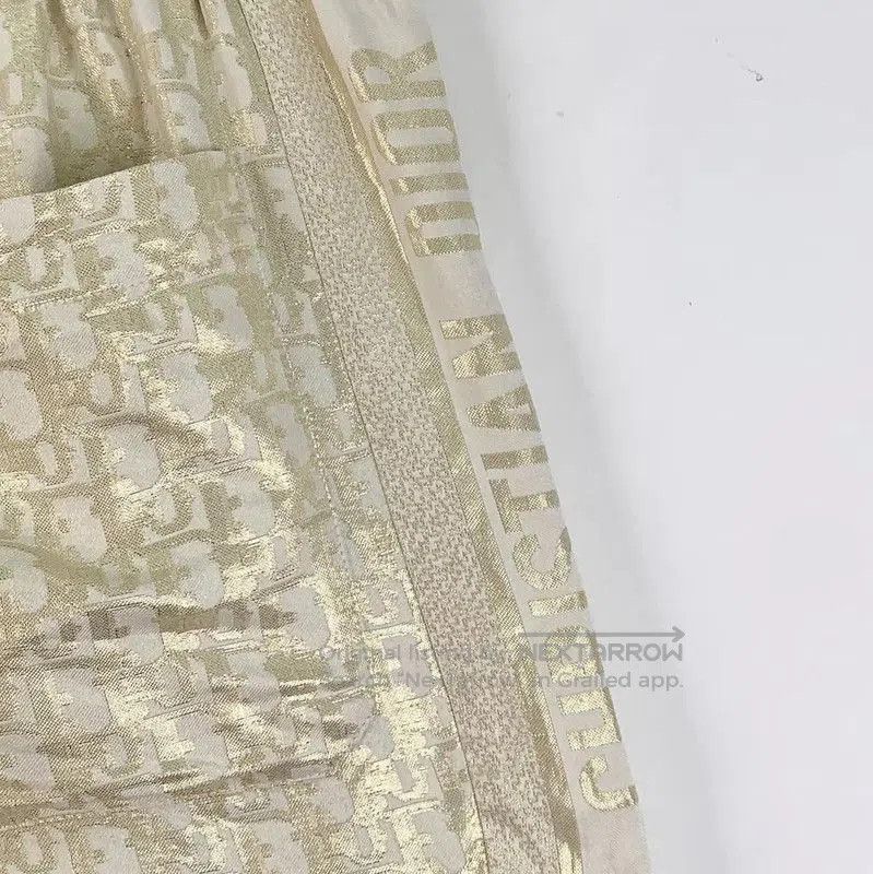 Dior Dior Golden Silk Women's Shorts . Size 23" - 5 Thumbnail