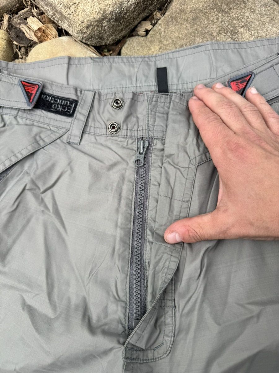 Ecko Unltd. Vintage Ecko Untdl Distressed Nylon Tracking Pants Size US 34 / EU 50 - 11 Thumbnail
