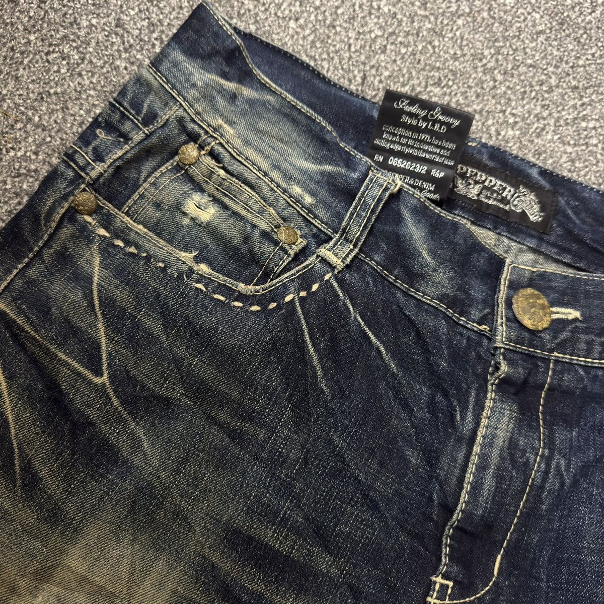 Le Grande Bleu (L.G.B.) 🔥🇯🇵 Studded Gem Bootcut RedPepper Gold Label Distressed Denim Size US 34 / EU 50 - 14 Thumbnail