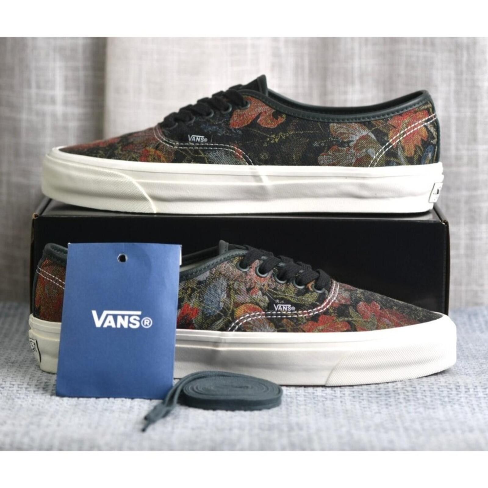 Vans VANS U LX AUTHENTIC REISSUE 44 JACQUARD FLORAL Size US 11 / EU 44 - 2 Thumbnail
